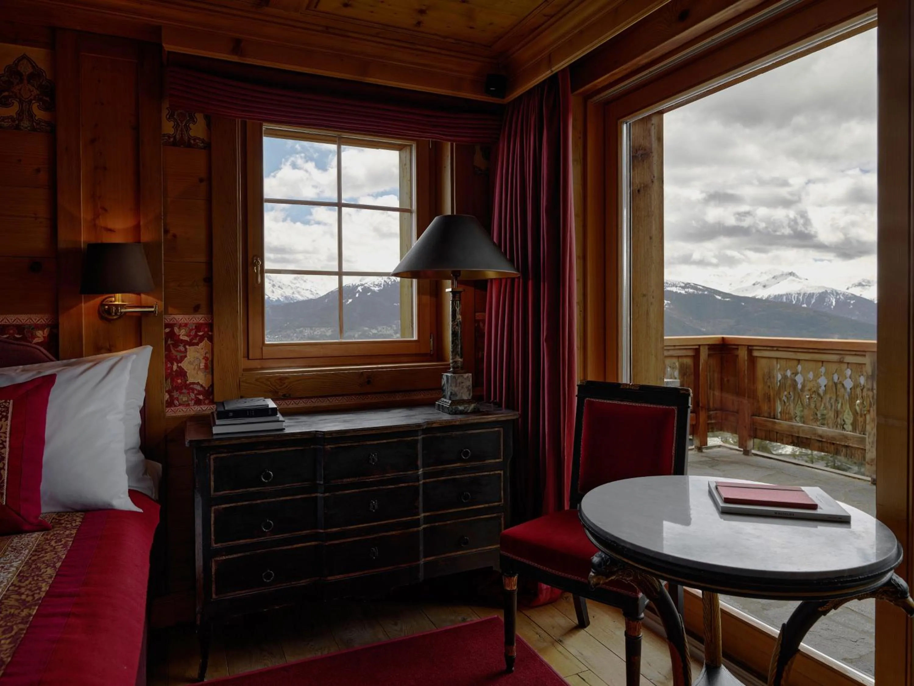 View (from property/room) in LeCrans