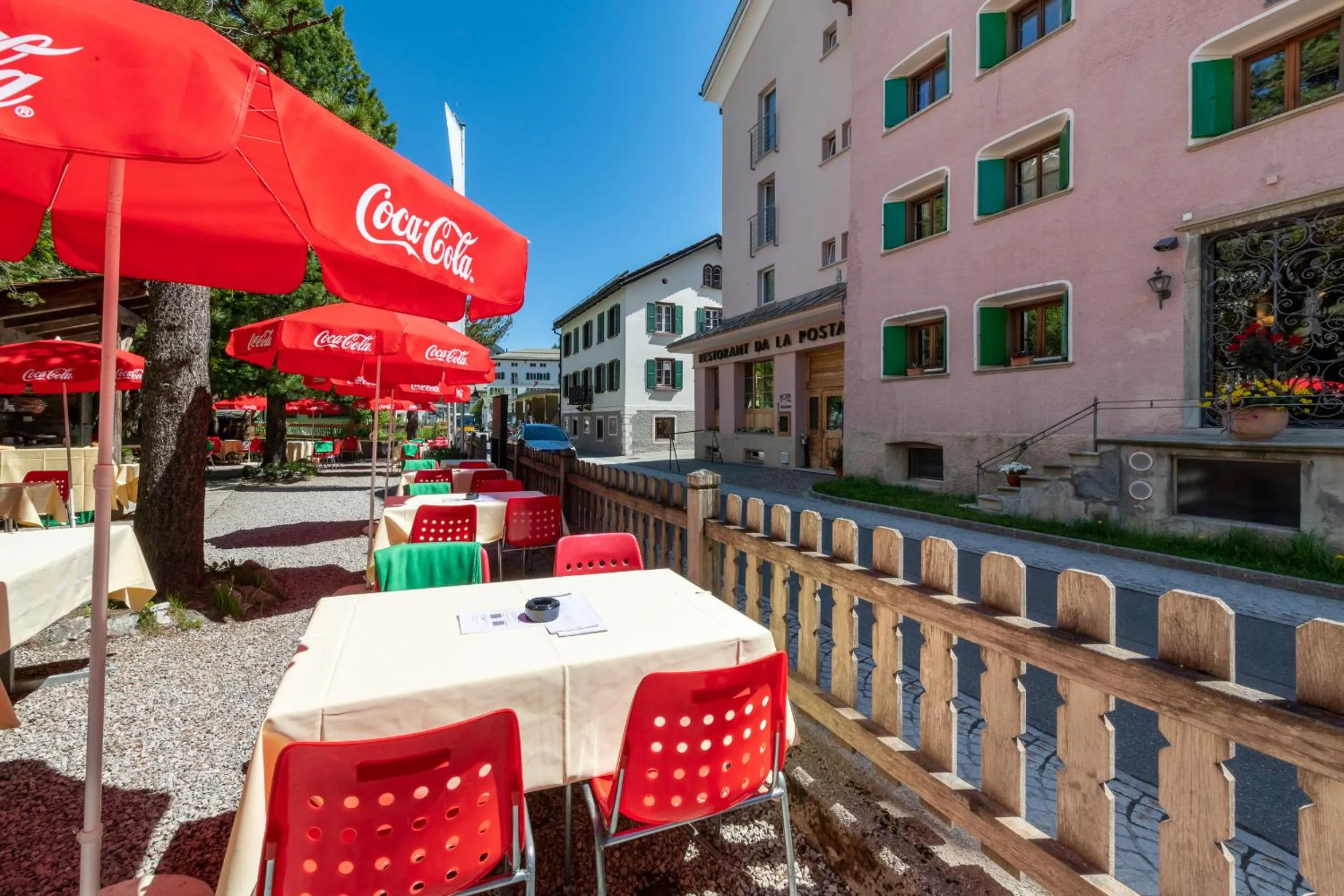 Restaurant/places to eat in Hotel Post Sils Maria