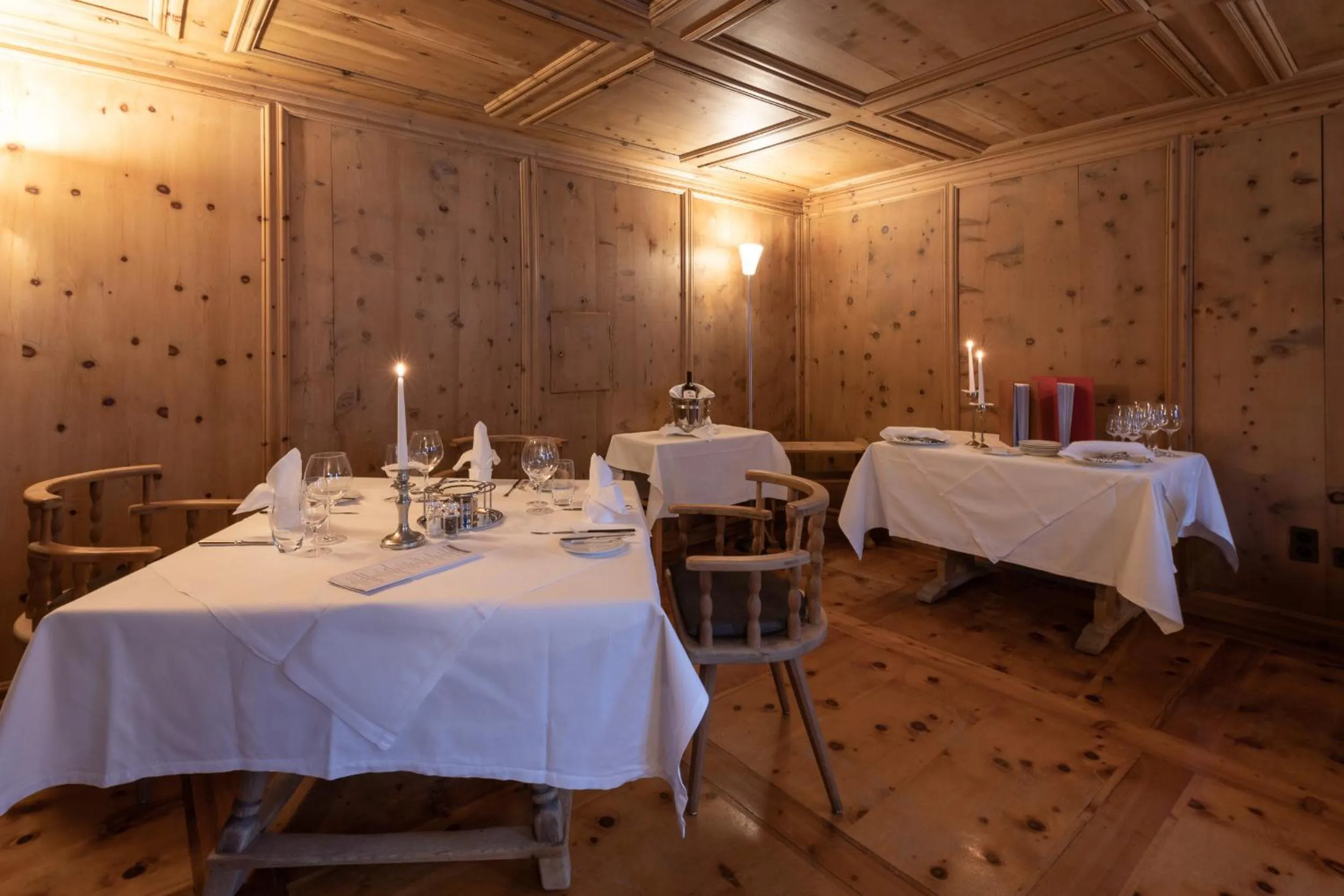 Restaurant/places to eat in Hotel Post Sils Maria