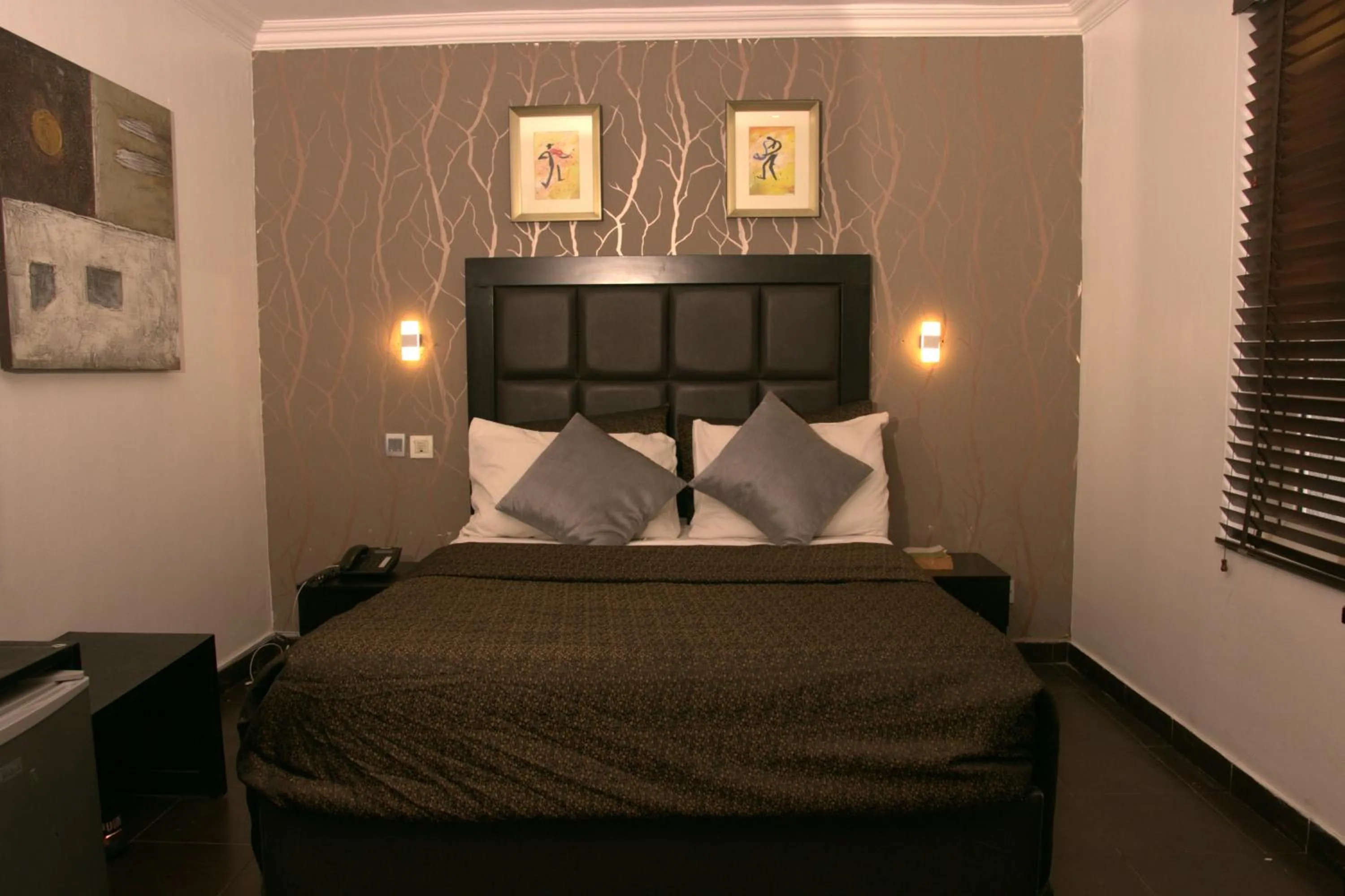 Bed in Angel Hotel