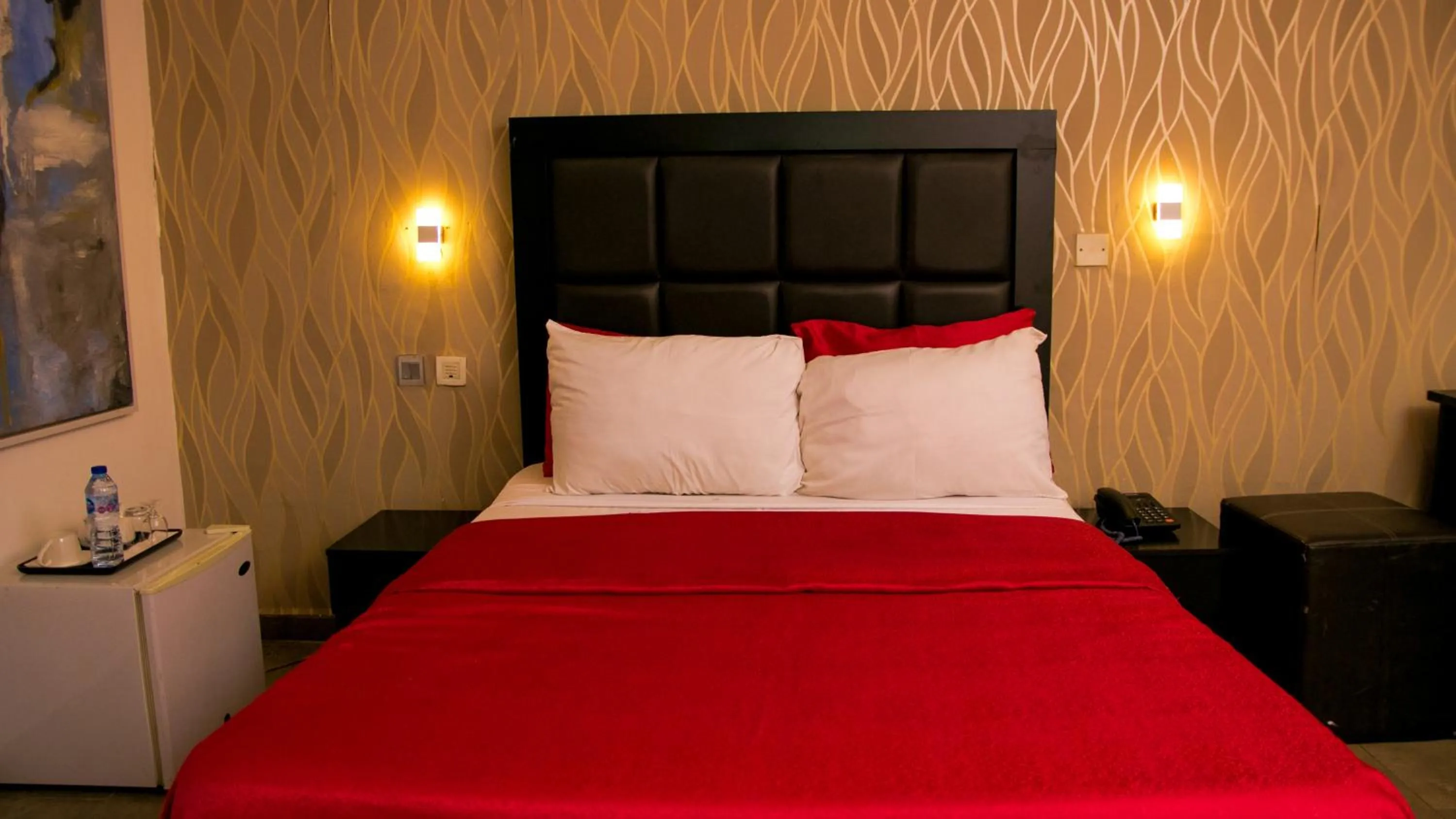 Bed in Angel Hotel