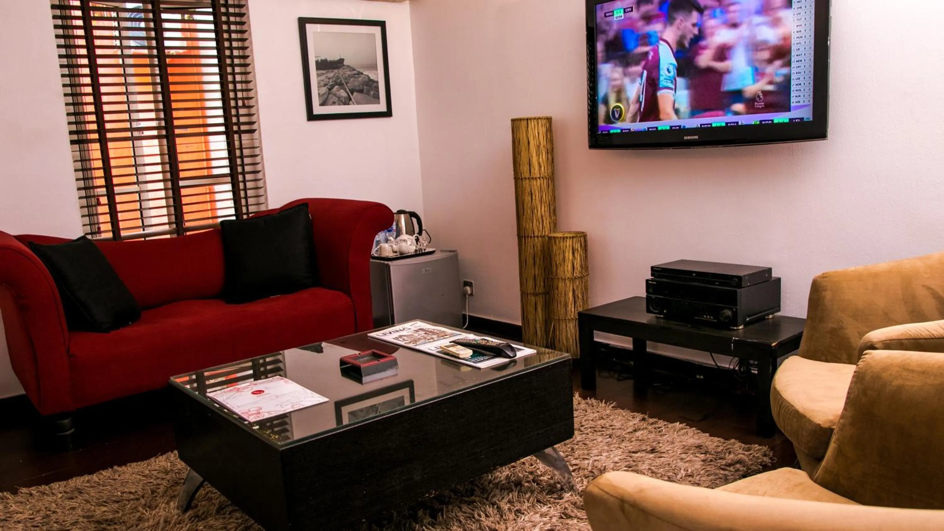 TV and multimedia in Angel Hotel