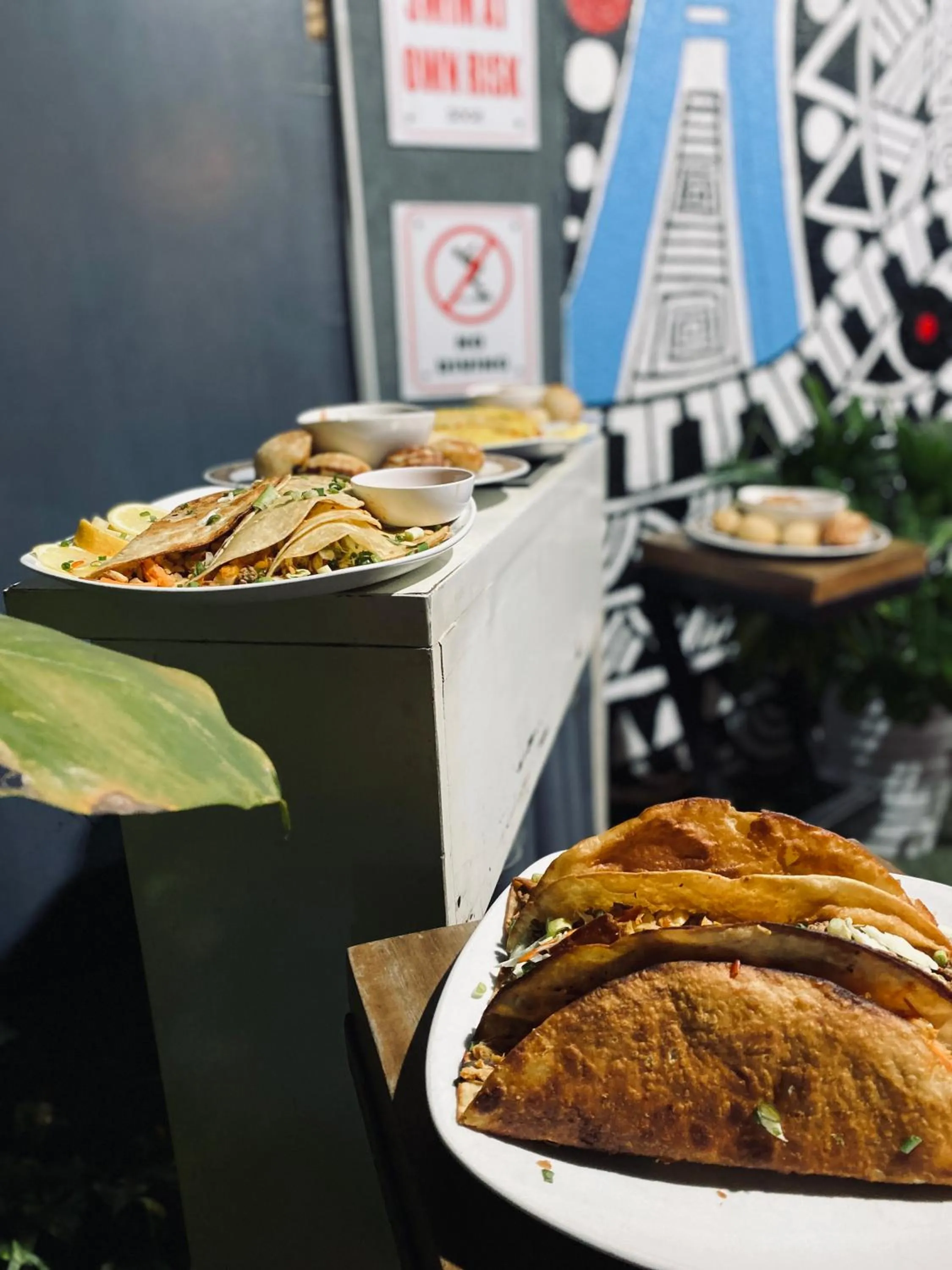 Restaurant/places to eat in Angel Hotel