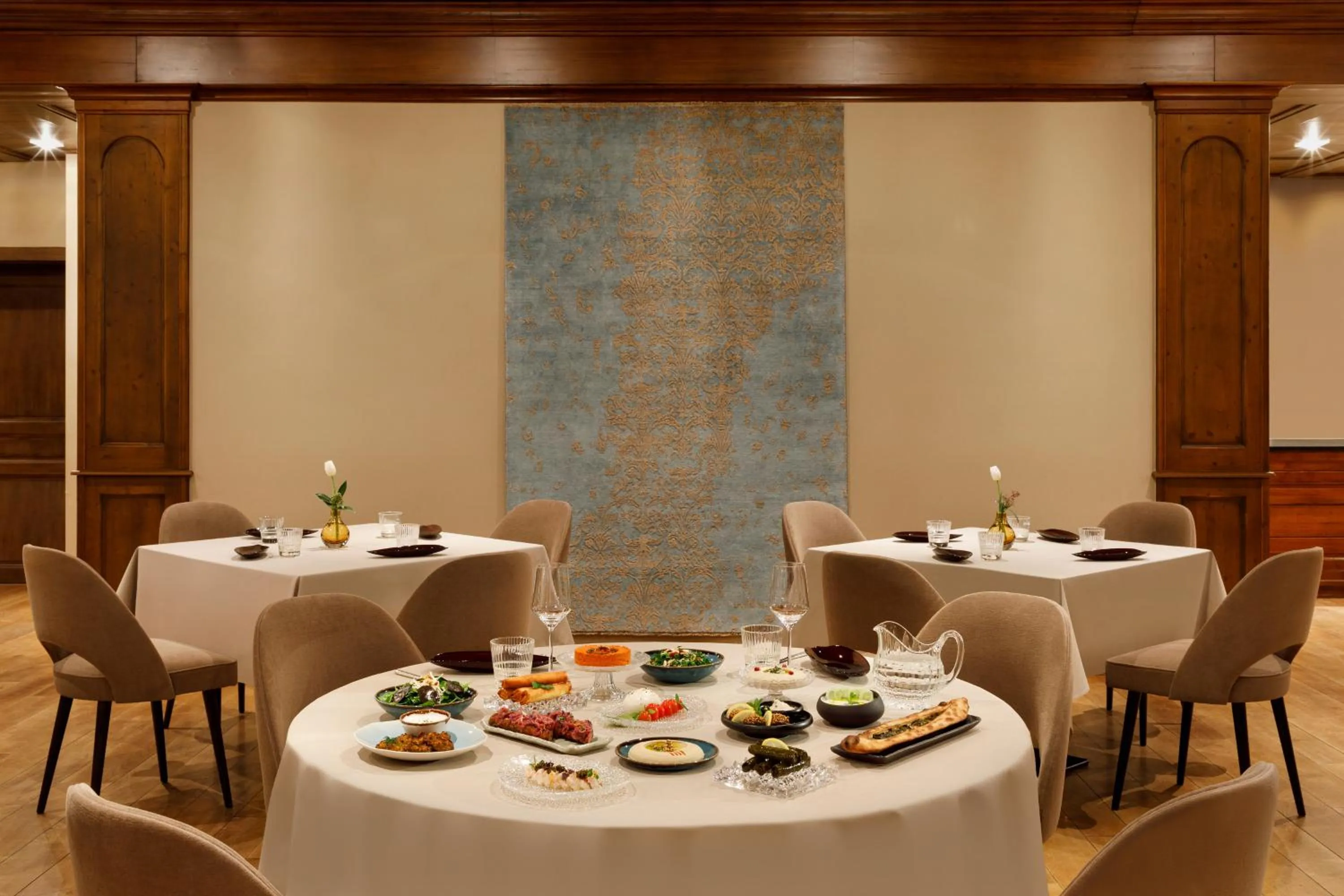 Restaurant/places to eat in Guarda Golf Hotel & Residences