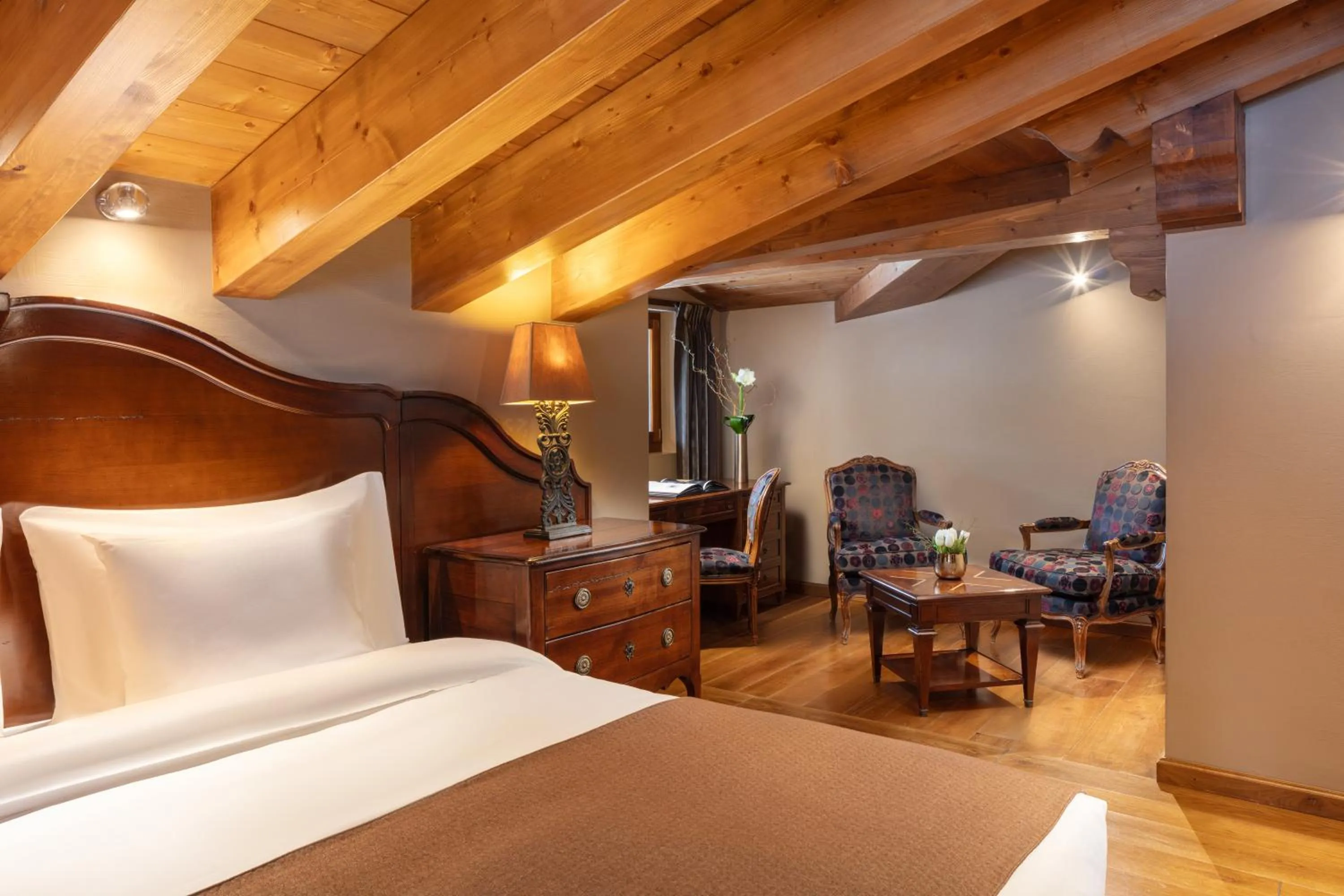 Photo of the whole room, Bed in Guarda Golf Hotel & Residences