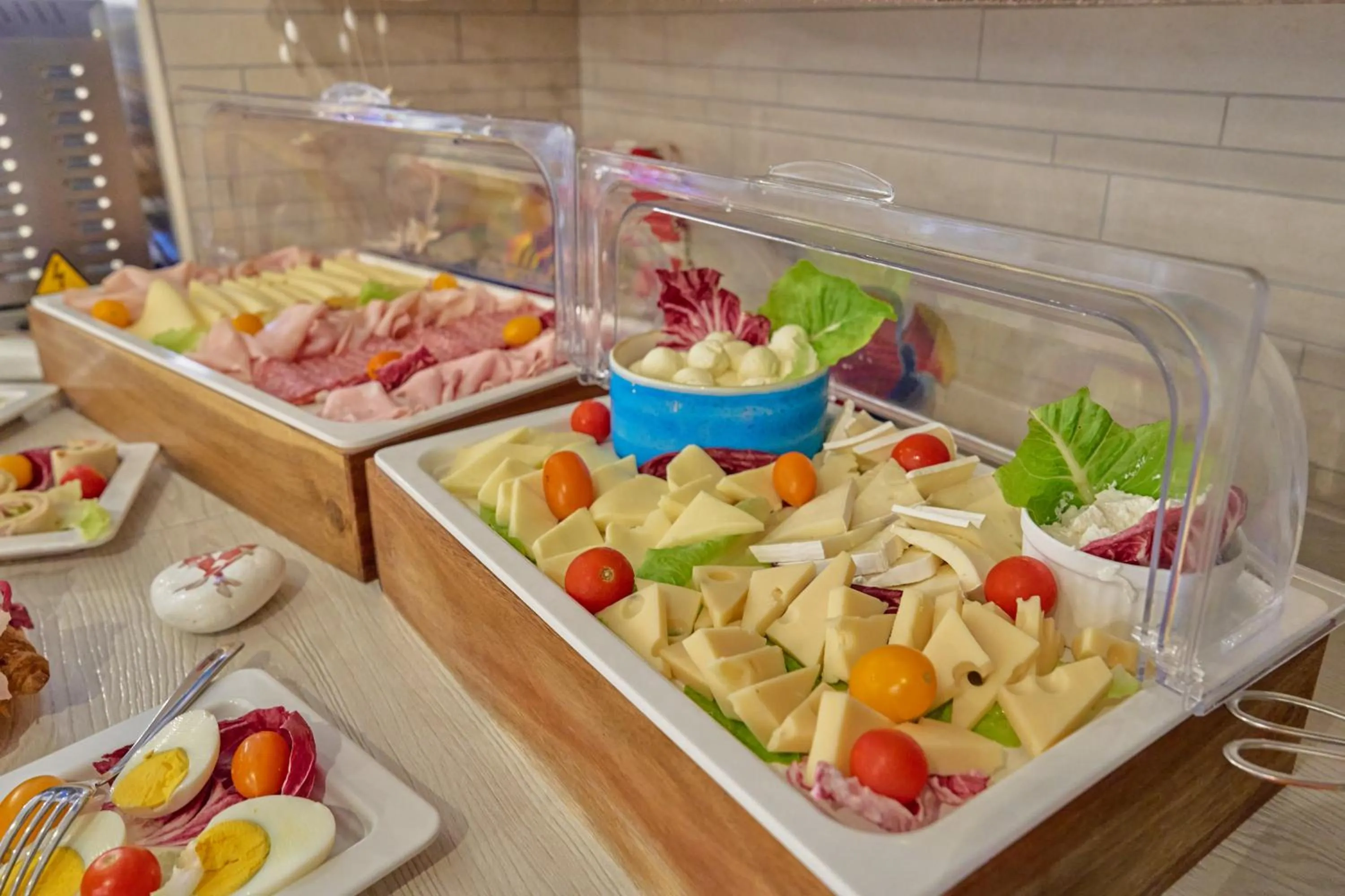 Breakfast in Hotel Acquario