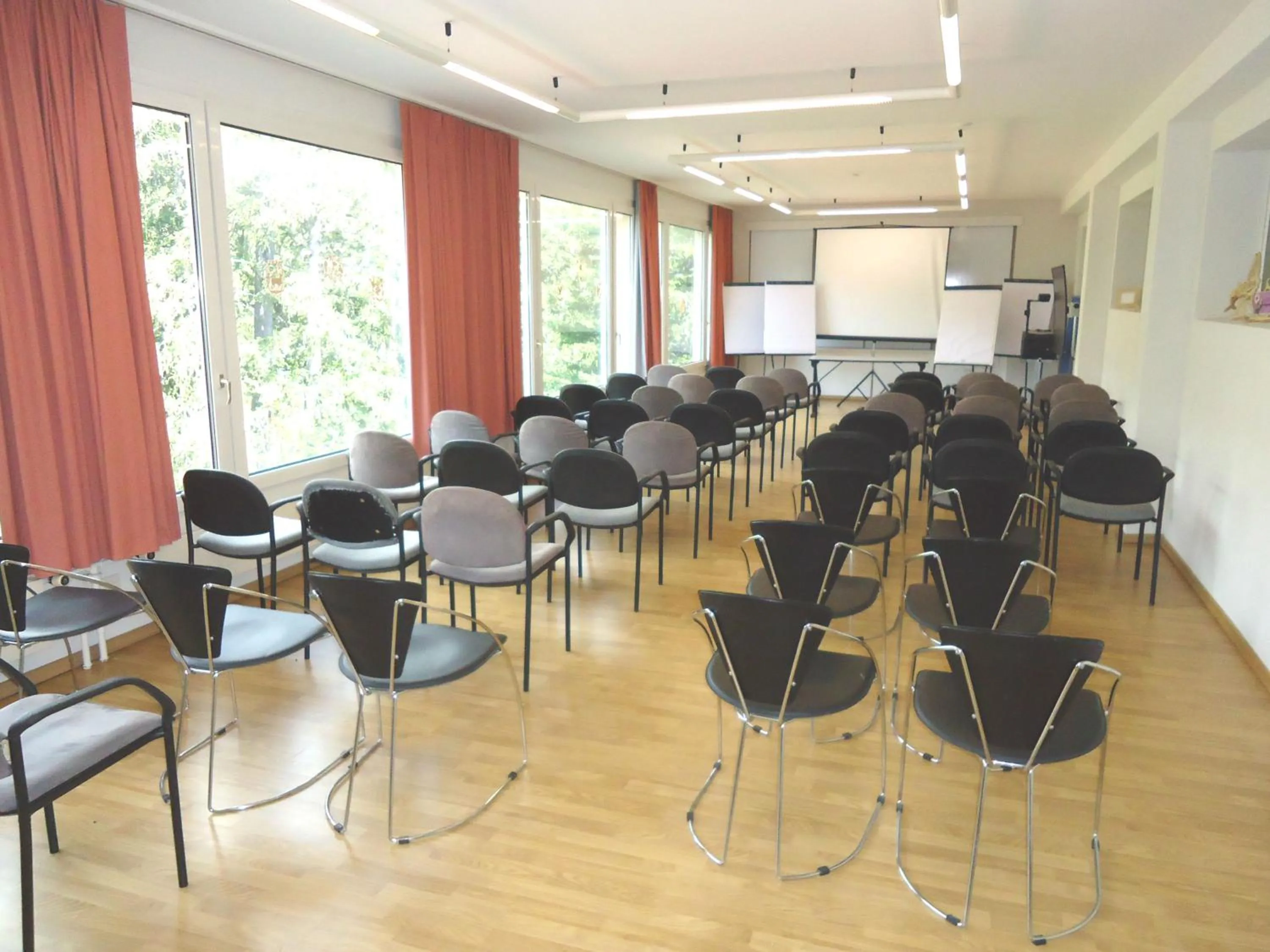 Business facilities in Grand Hôtel du Parc