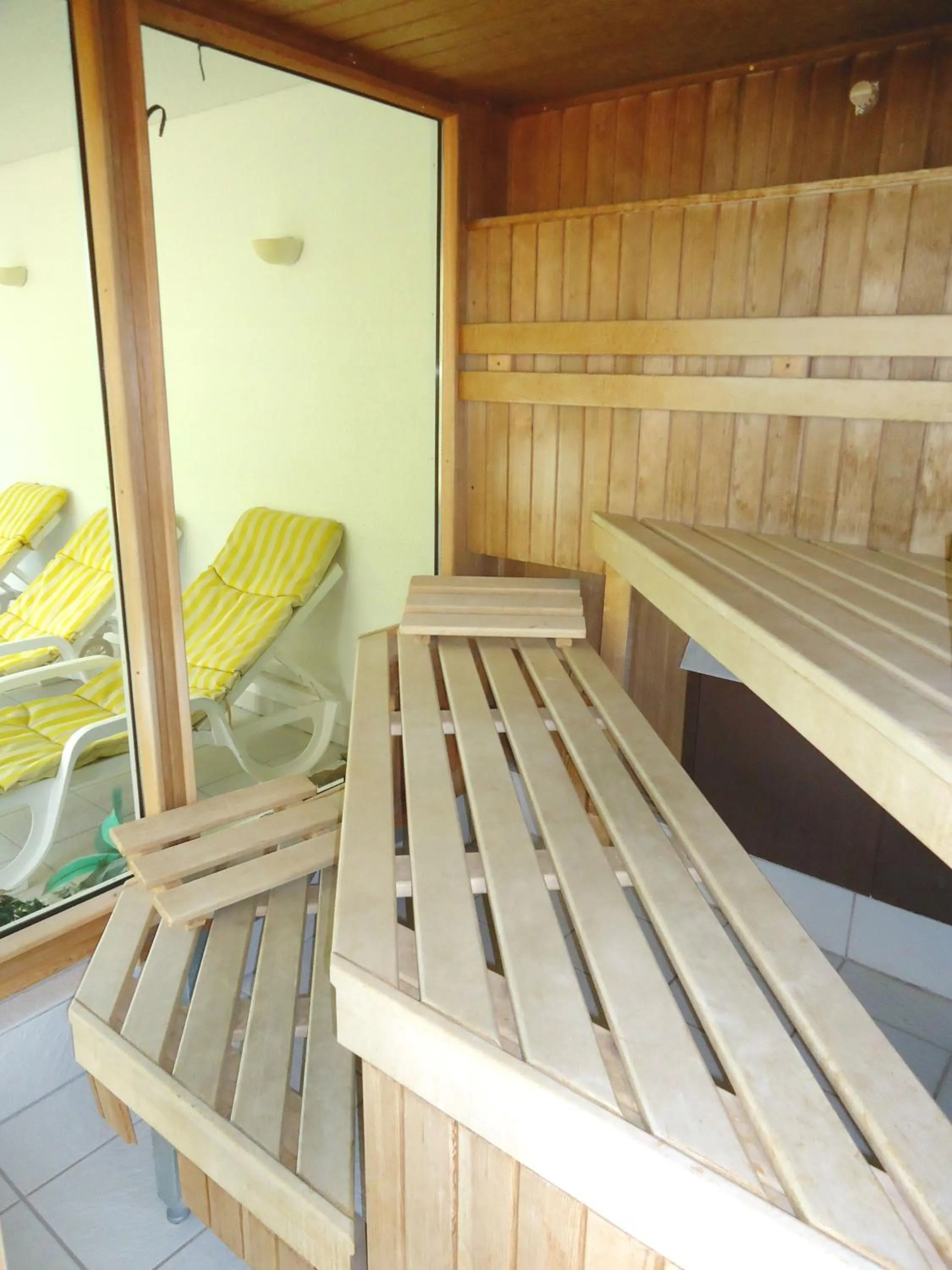 Spa and wellness centre/facilities in Grand Hôtel du Parc