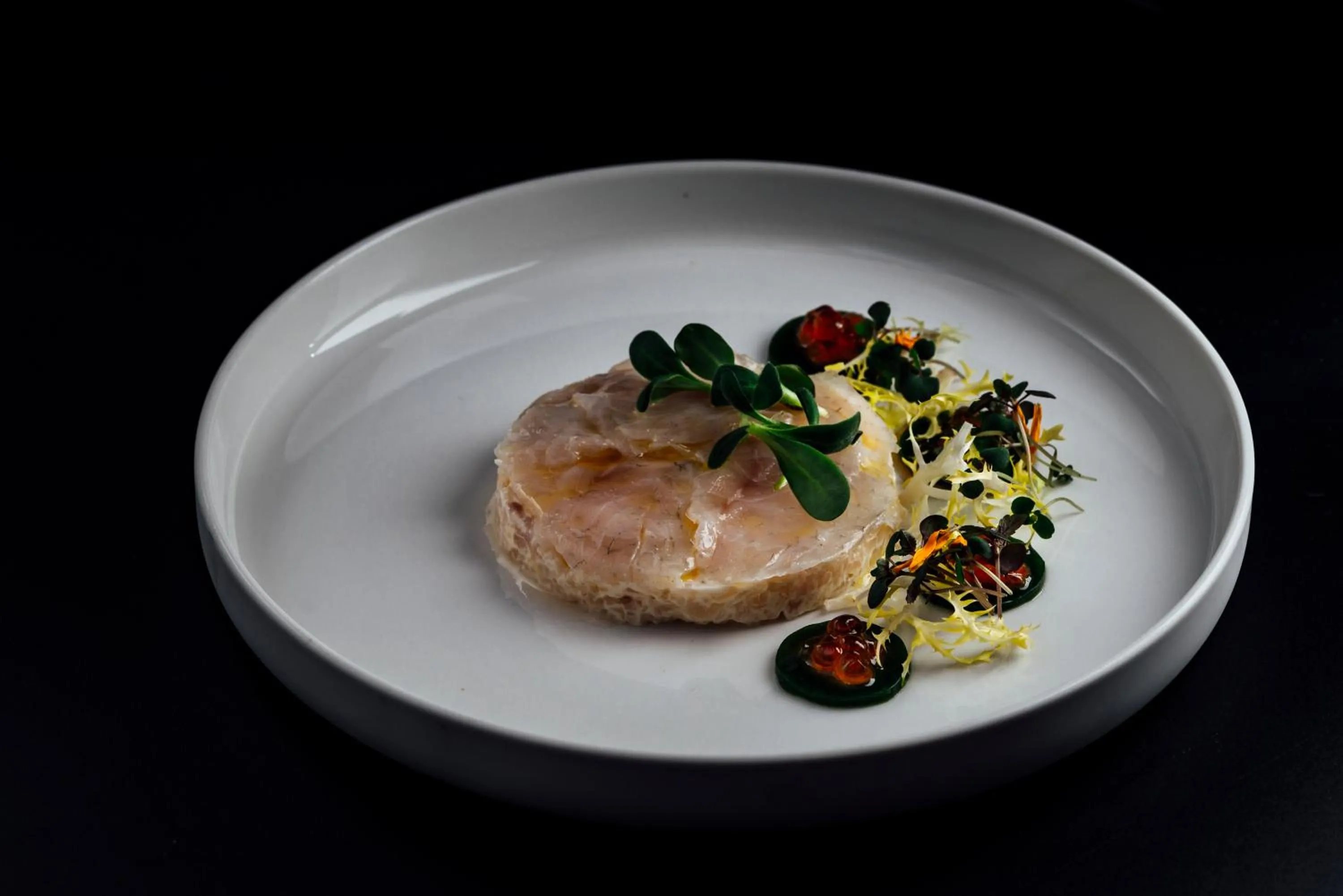 Restaurant/places to eat in Hotel-Restaurant Bellevue