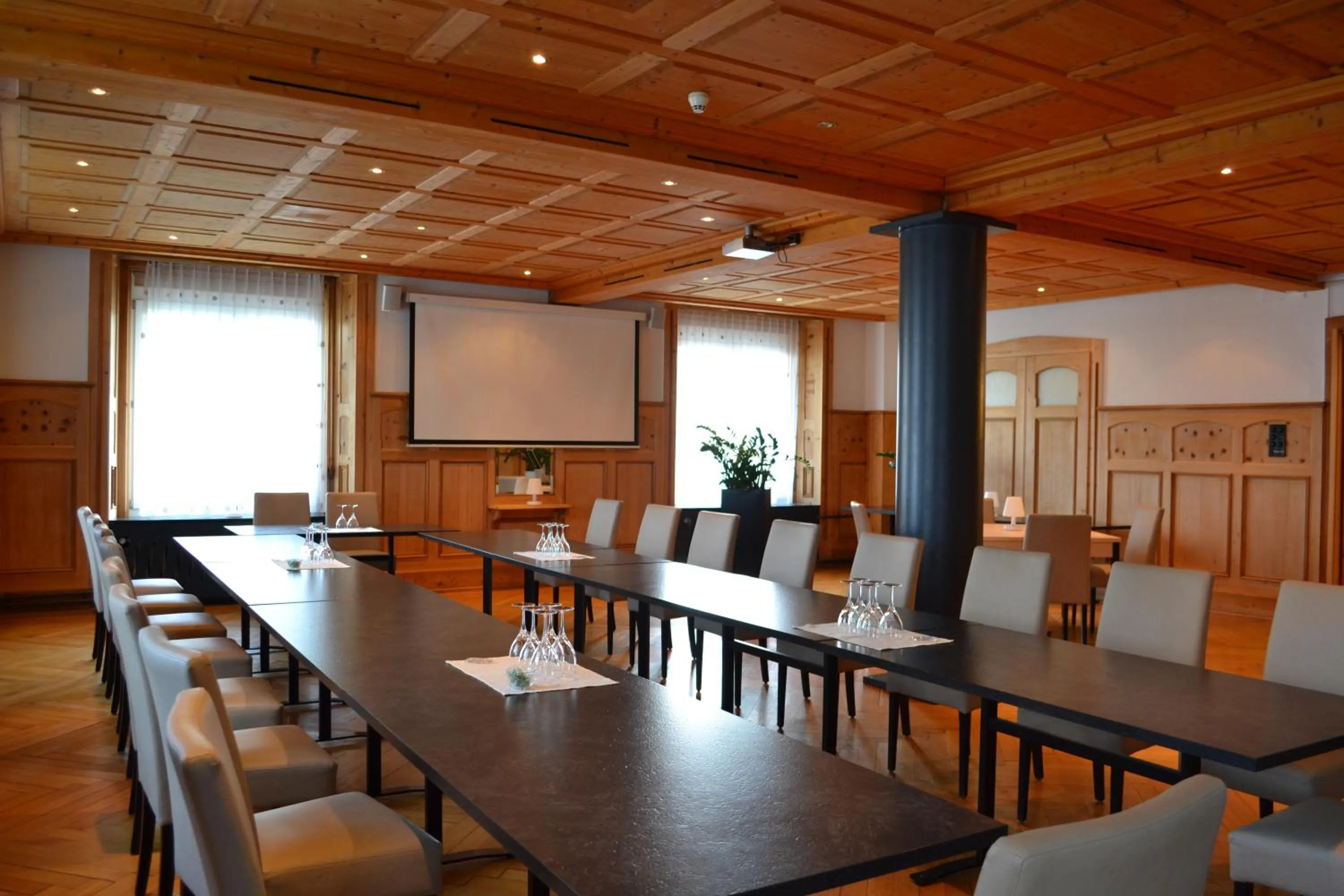 Business facilities in Hotel-Restaurant Bellevue