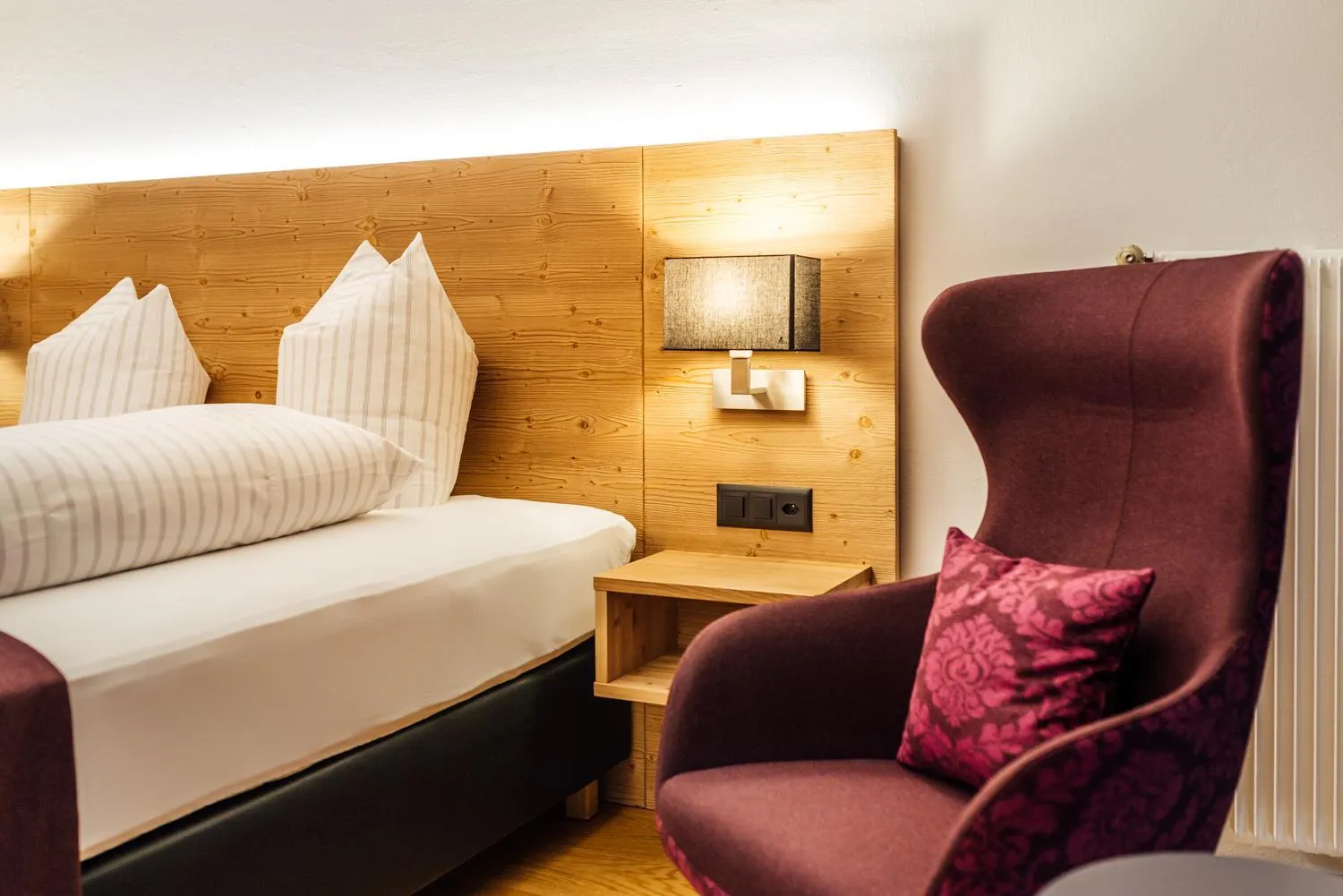 Bed in Hotel-Restaurant Bellevue