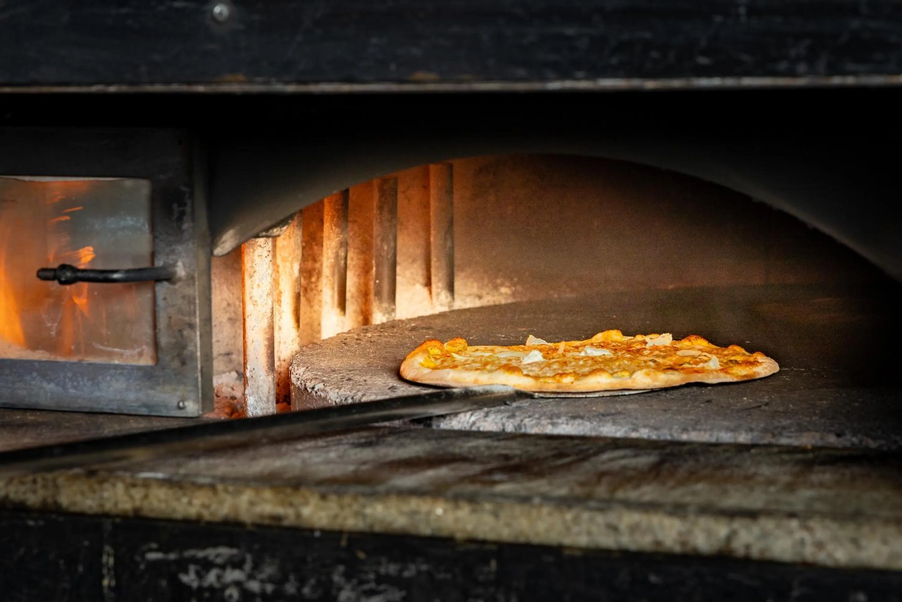 Restaurant/places to eat in Hotel Sonne St. Moritz 3* Superior