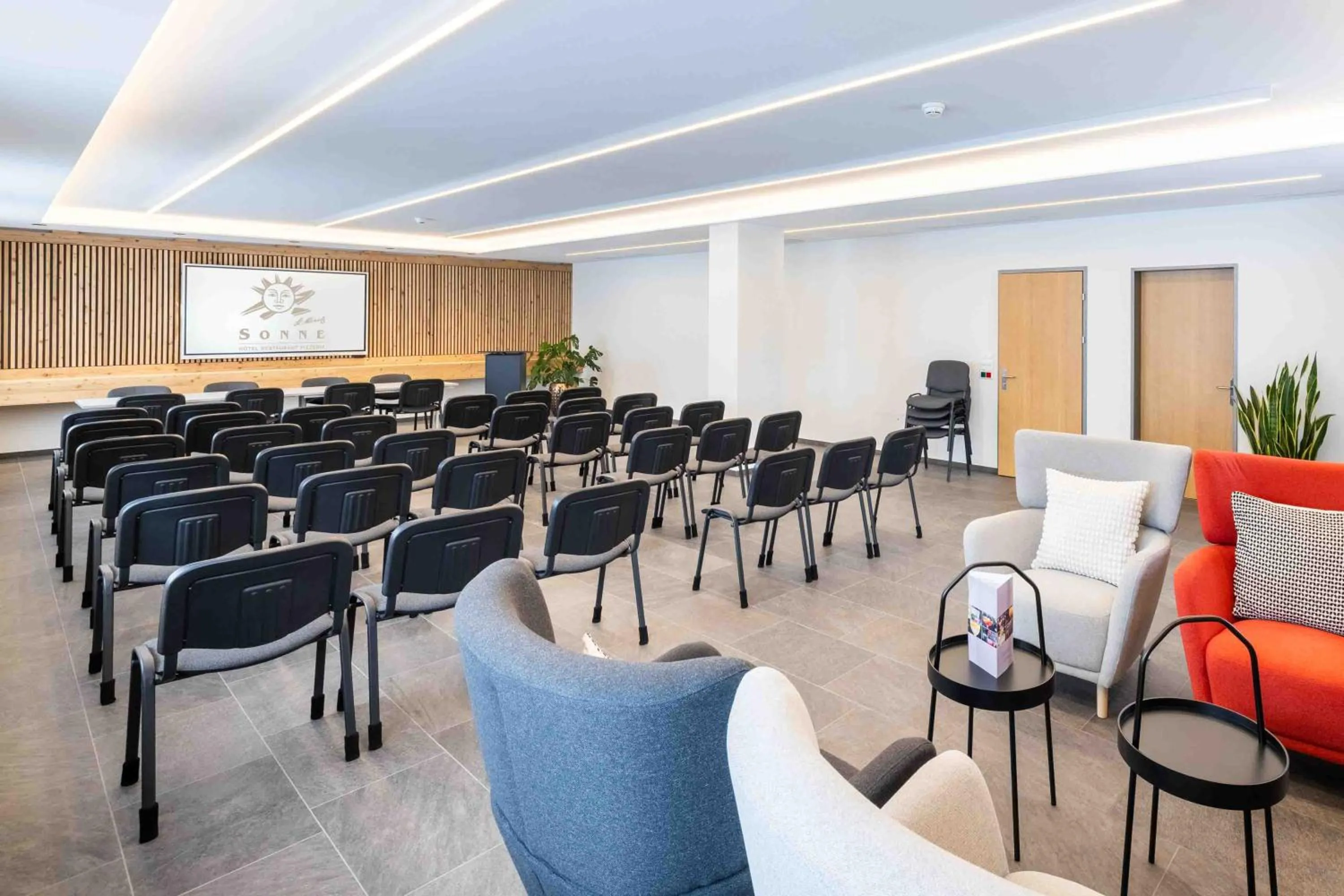 Business facilities in Hotel Sonne St. Moritz 3* Superior