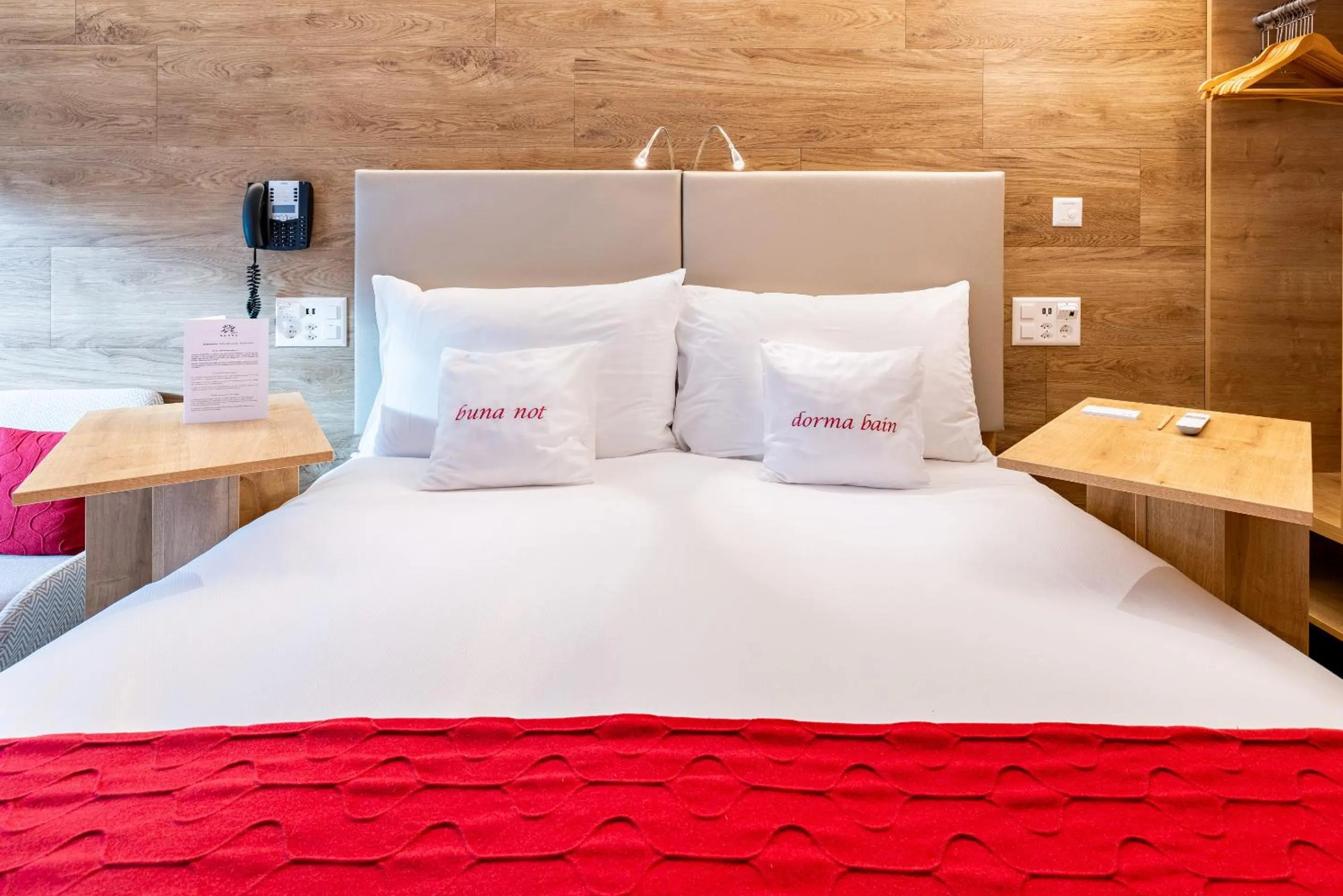 Bedroom, Bed in Hotel Sonne St. Moritz 3* Superior