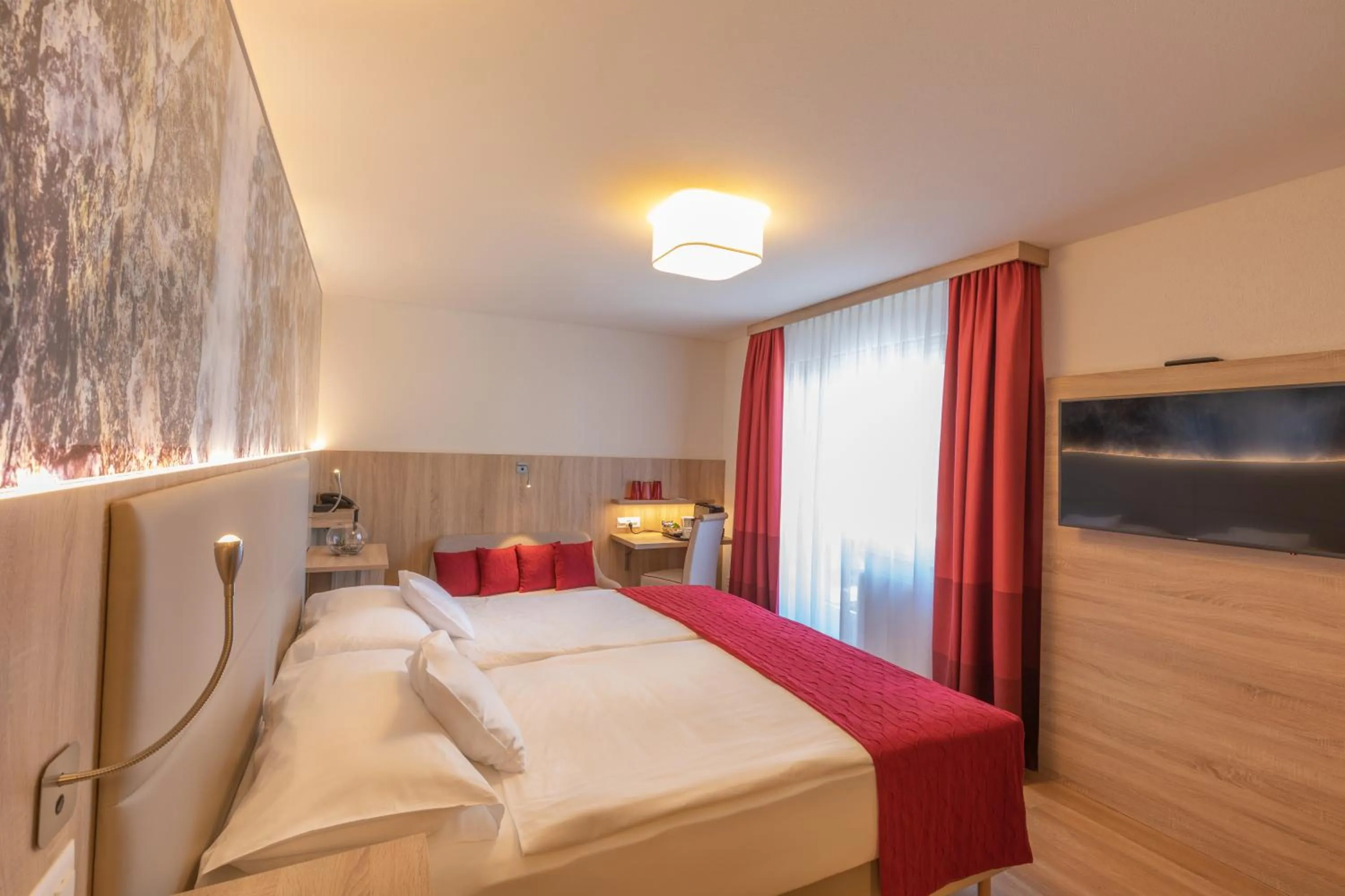 Bed in Hotel Sonne St. Moritz 3* Superior