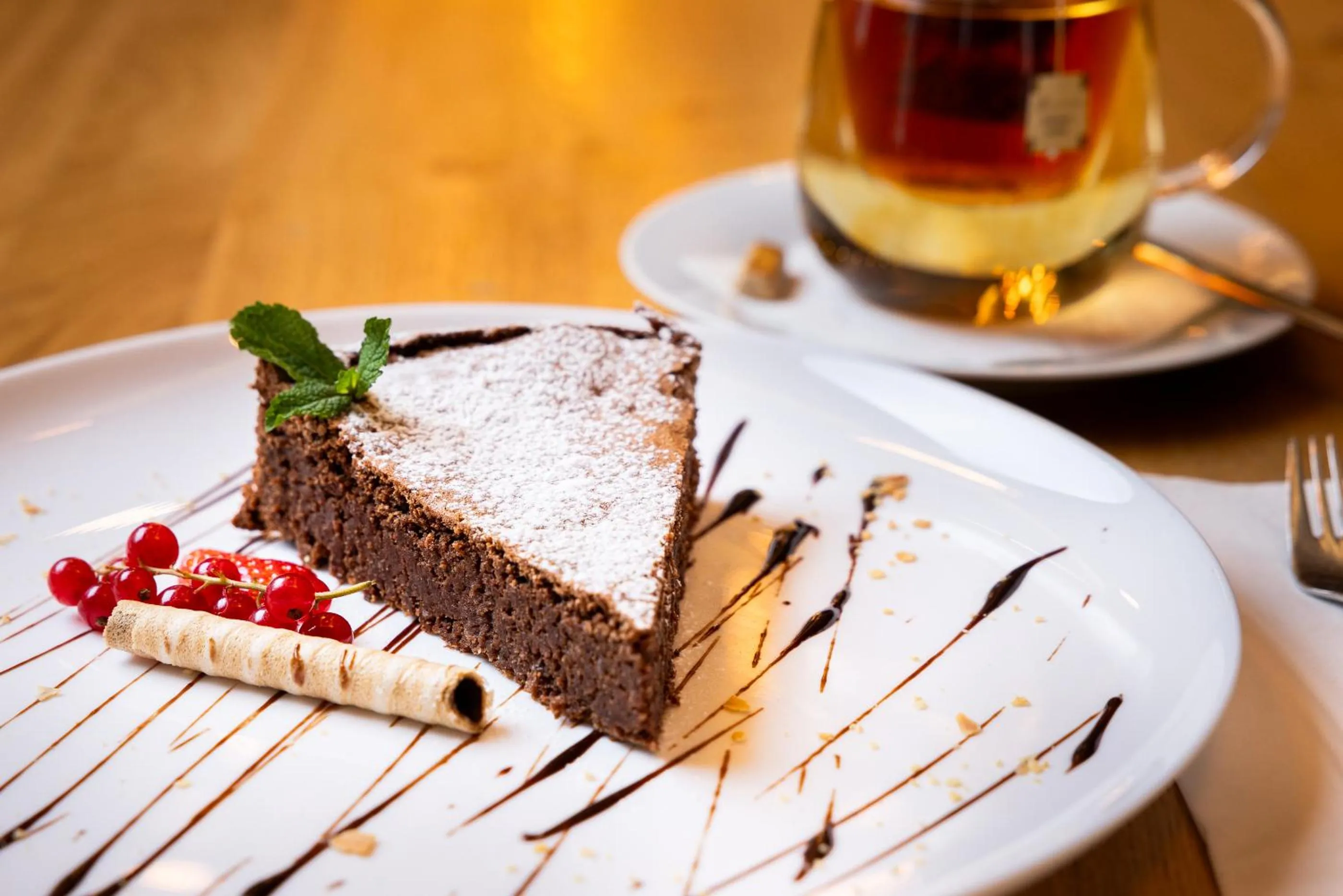 Restaurant/places to eat in Hotel Sonne St. Moritz 3* Superior