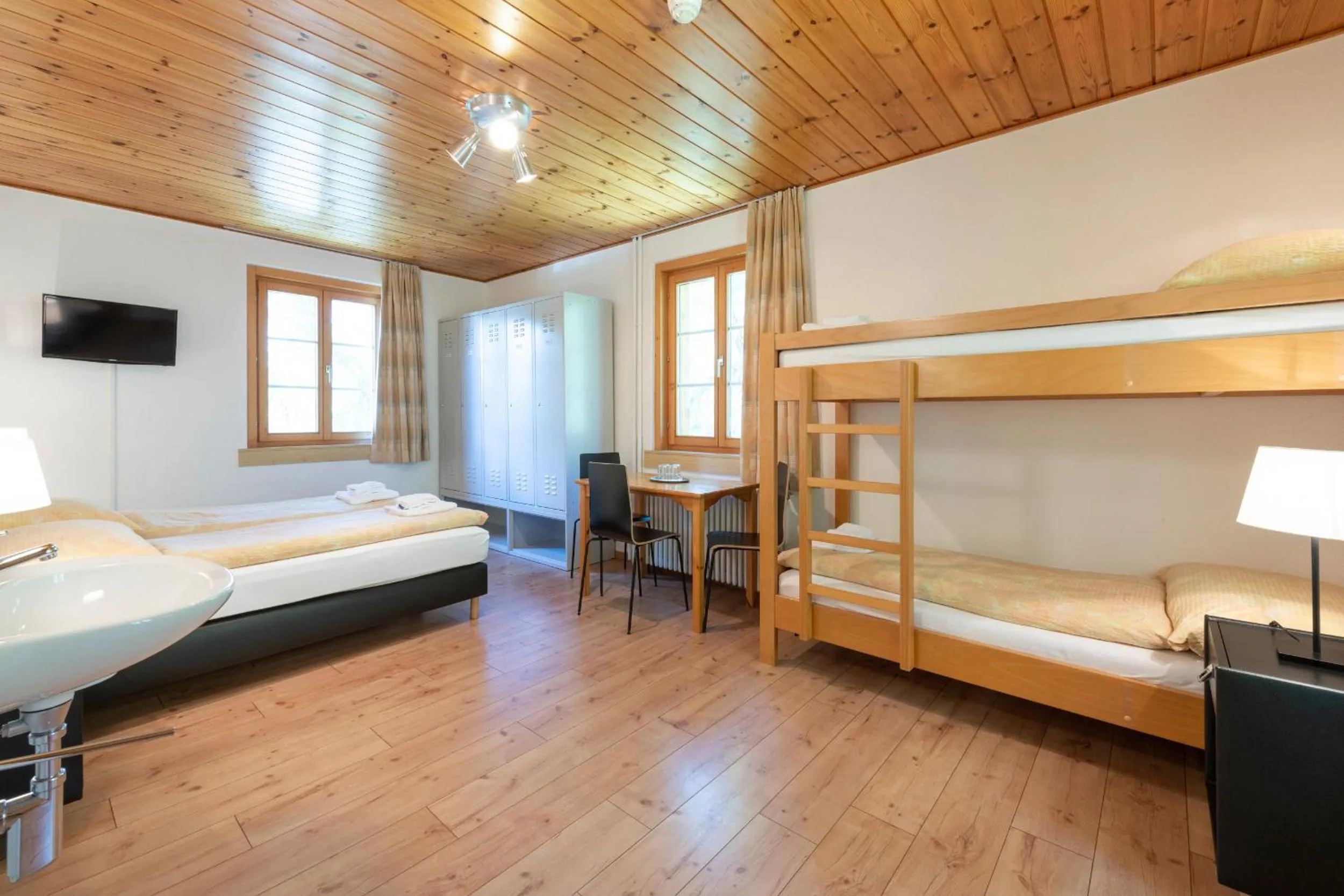 Photo of the whole room, Bed in Hostel by Randolins