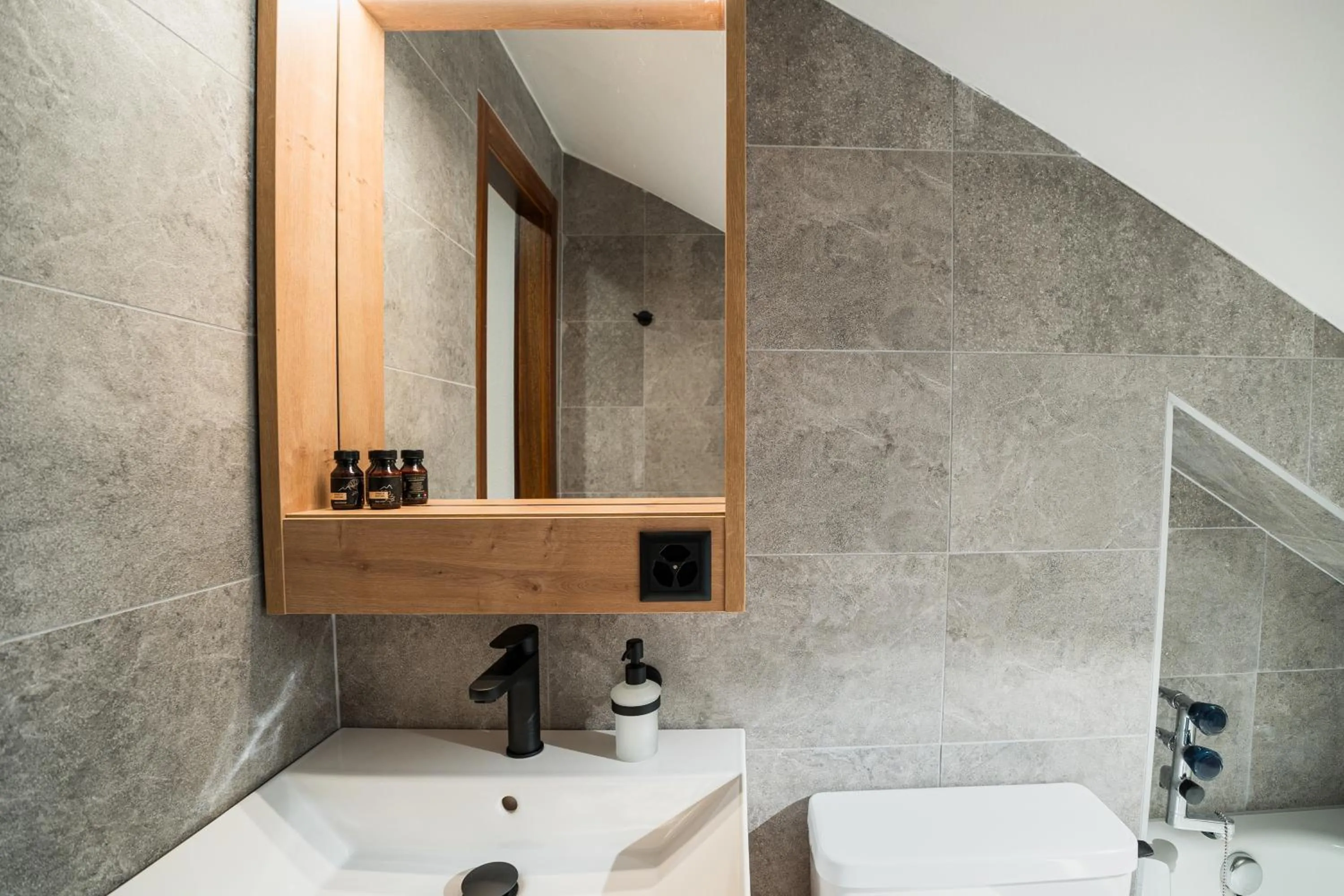 Bathroom in Hotel Brocco & Posta