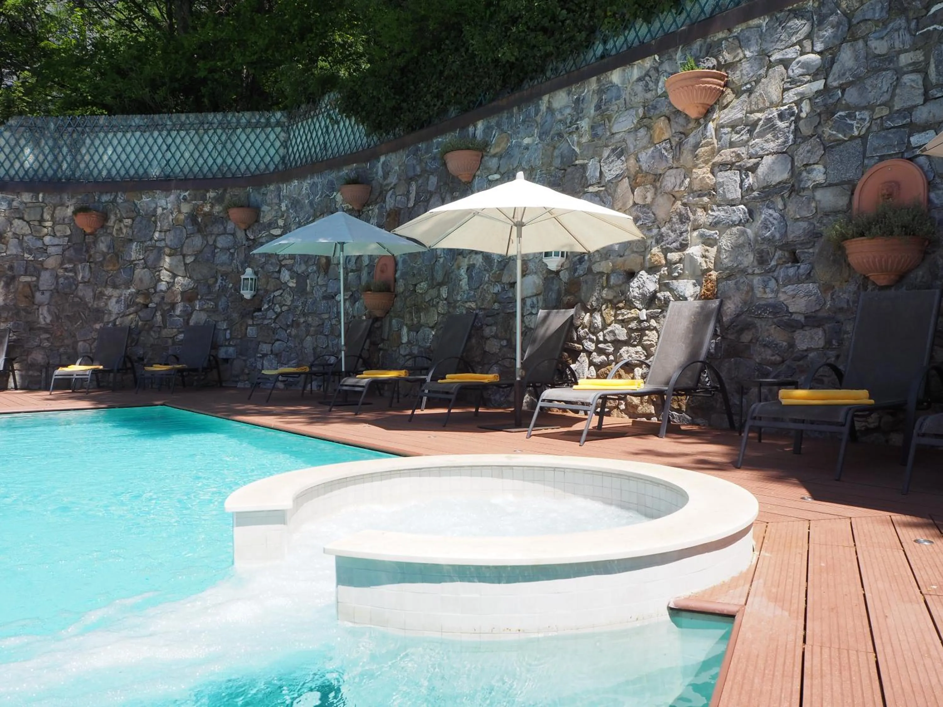 Swimming pool in Résidence Les Sources des Alpes