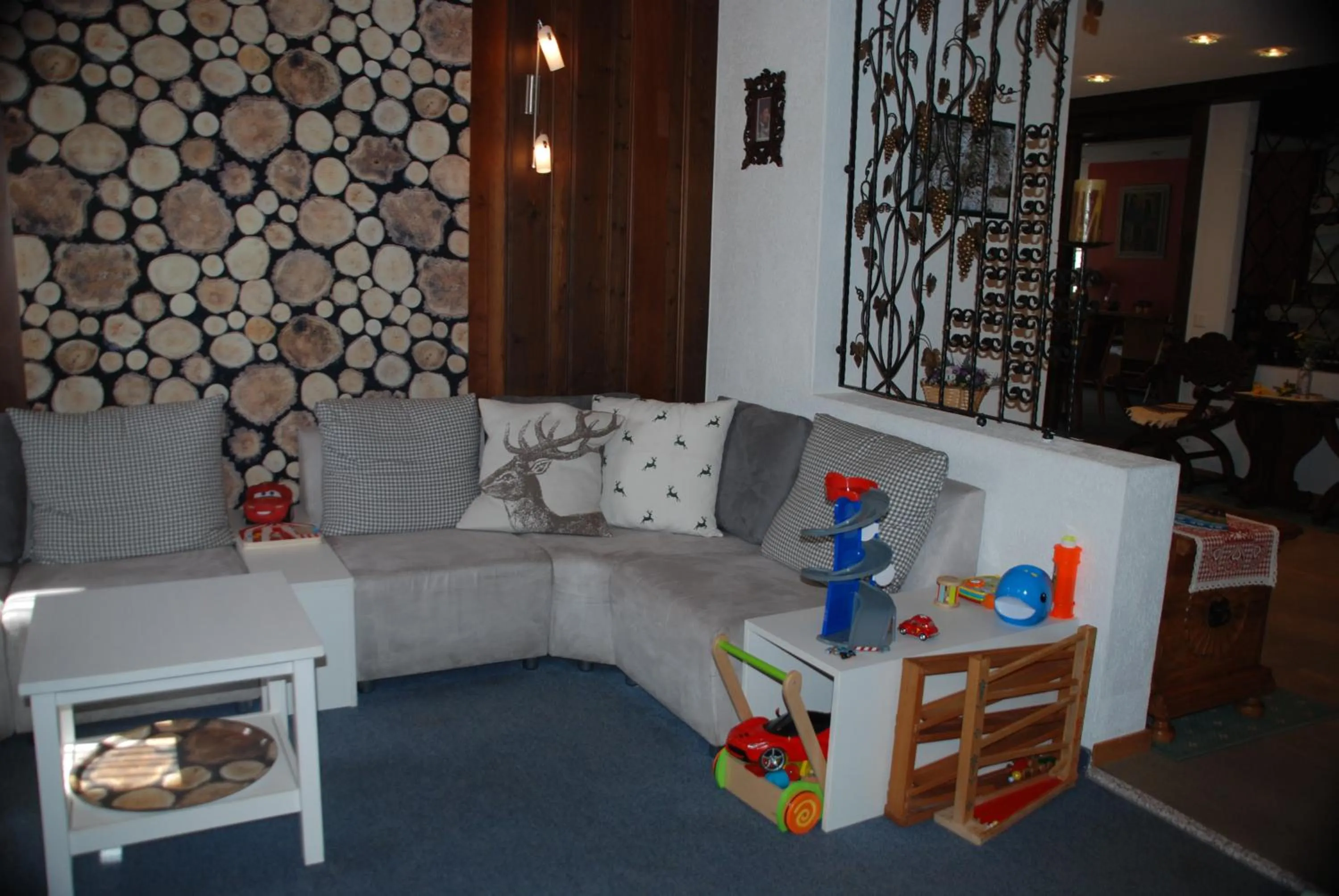 Children play ground in Hotel Garni Jägerhof