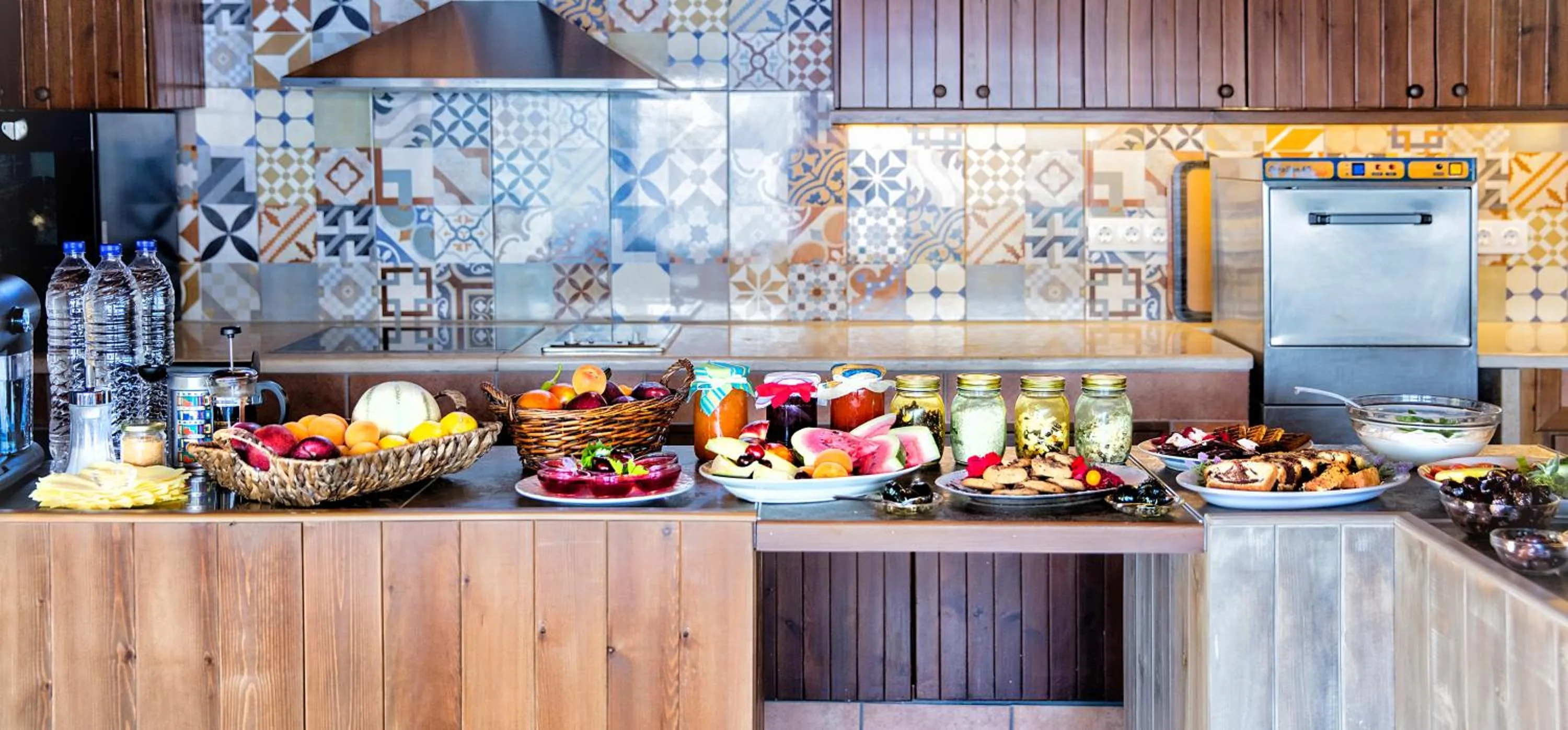 Continental breakfast in Heos Accommodation