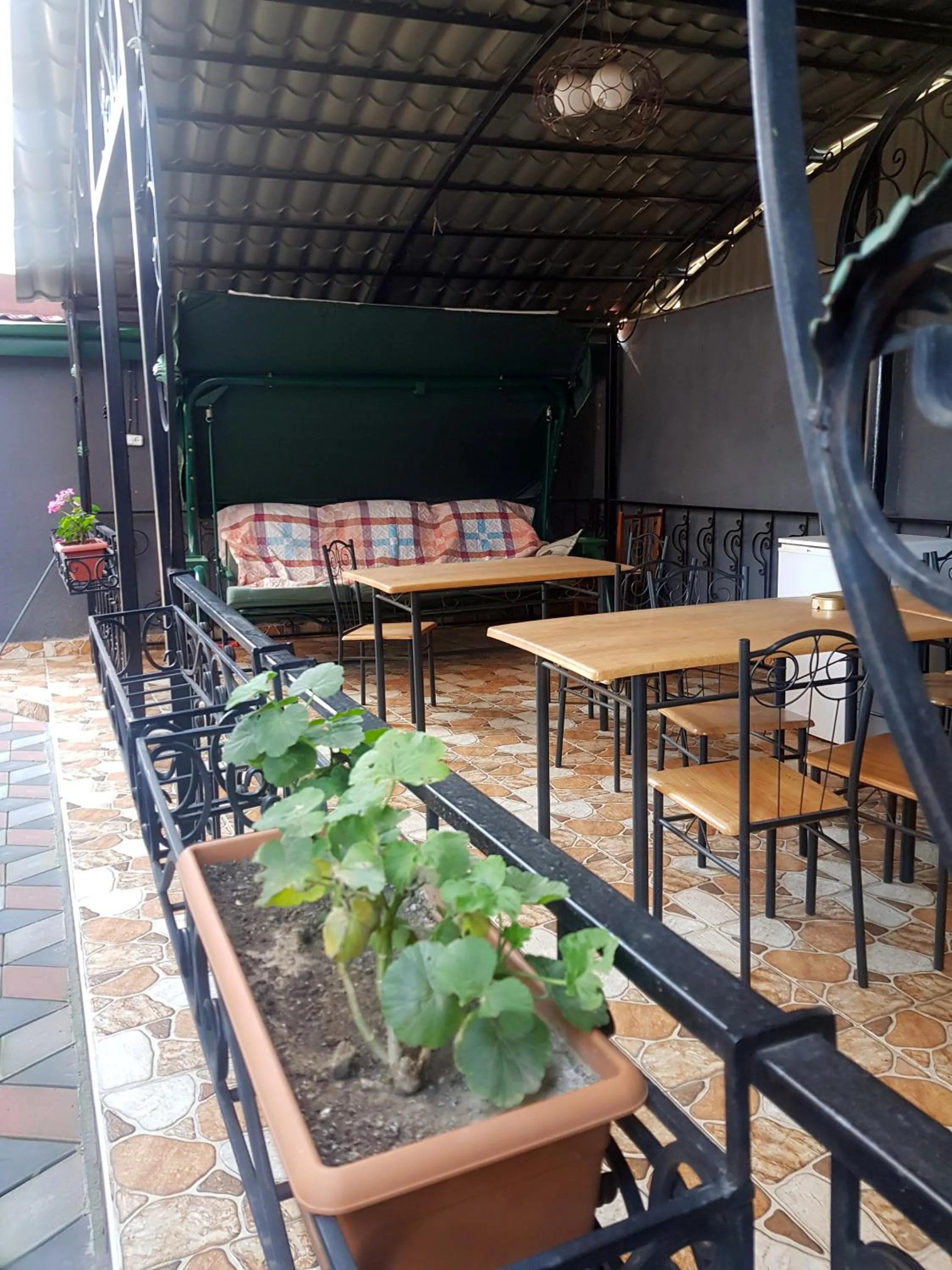 Restaurant/places to eat in Hotel Mariana