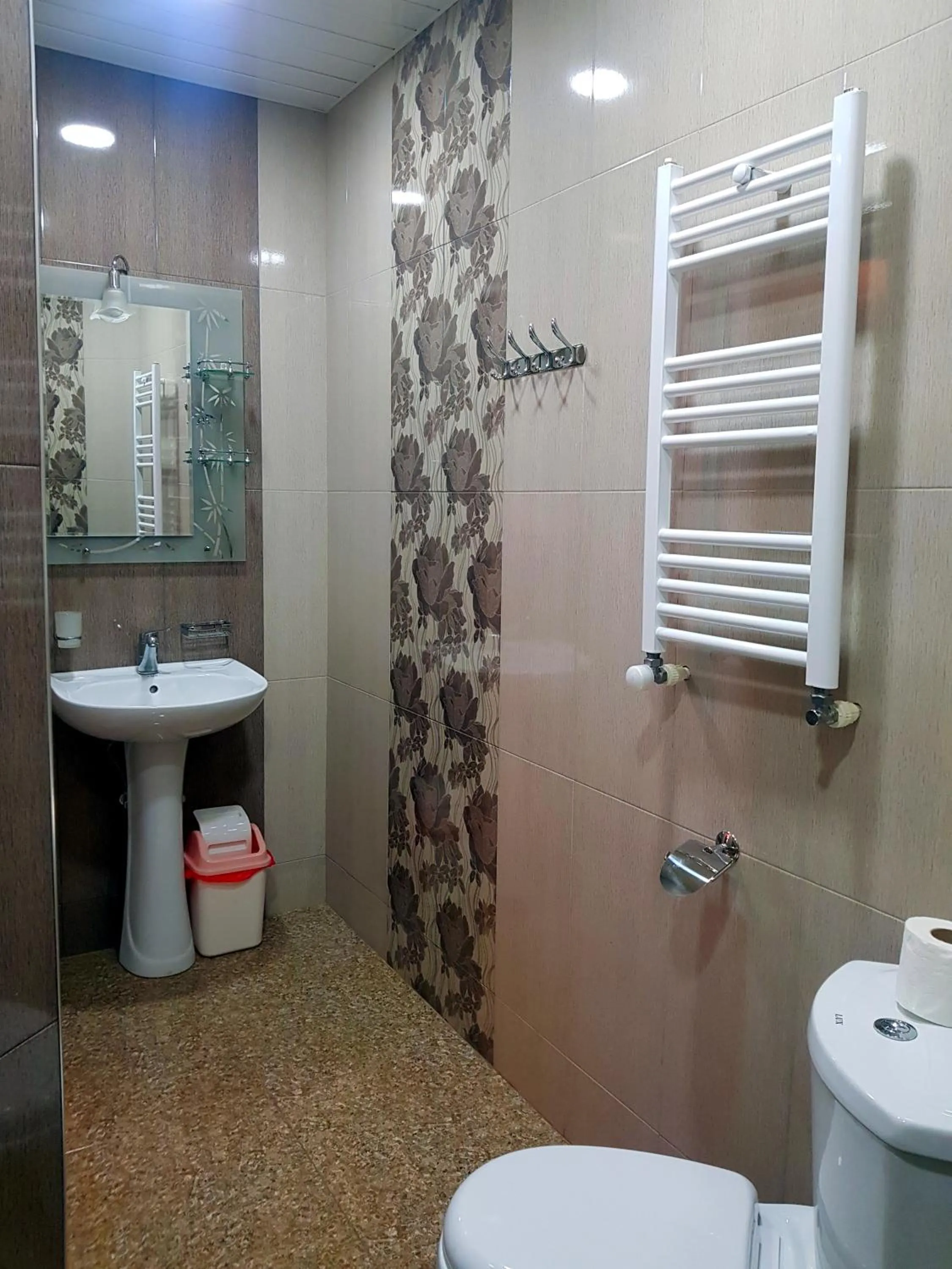 Bathroom in Hotel Mariana