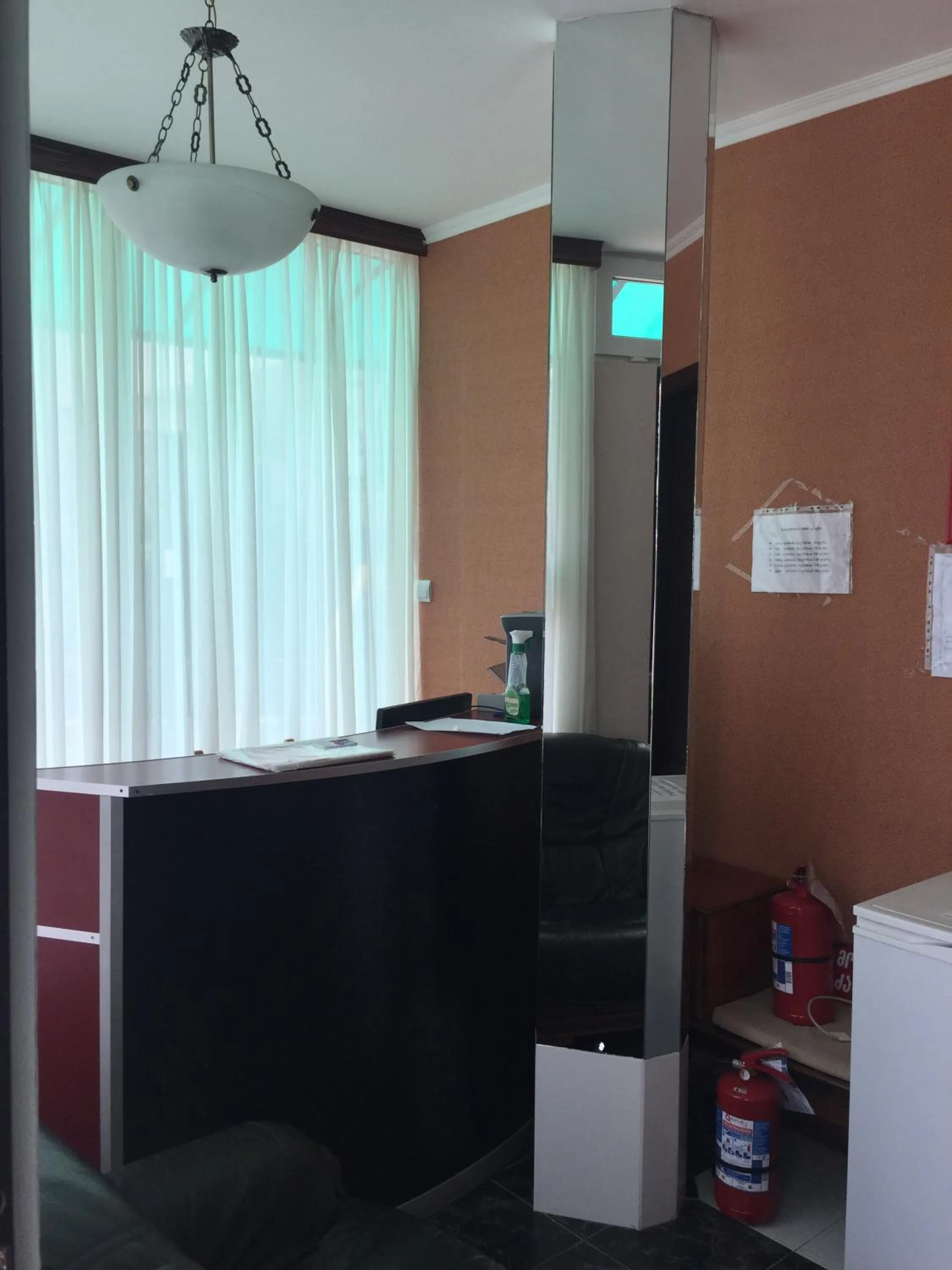 Facade/entrance in Hotel Mariana