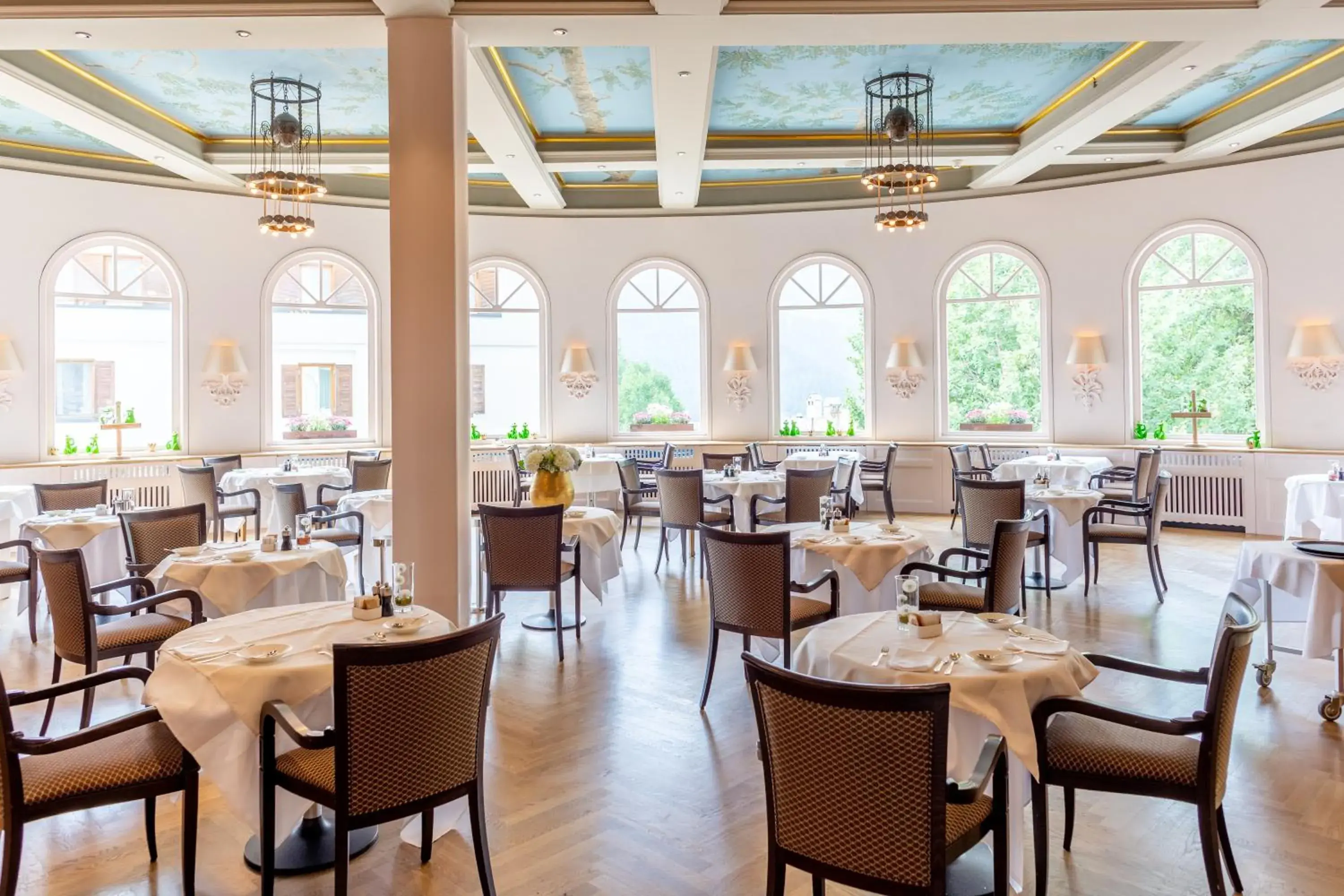 Restaurant/places to eat in Hotel Schweizerhof St. Moritz Restaurant/places to eat in Hotel Schweizerhof St. Moritz