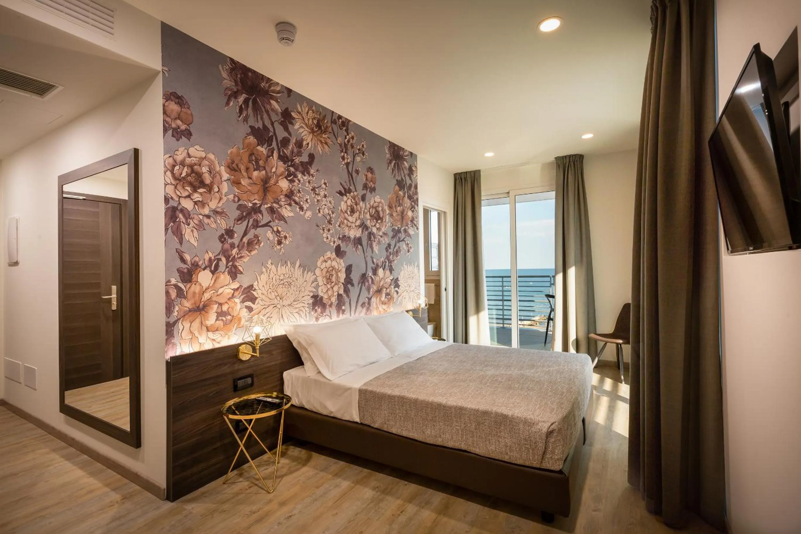 Bed in Hotel Tritone