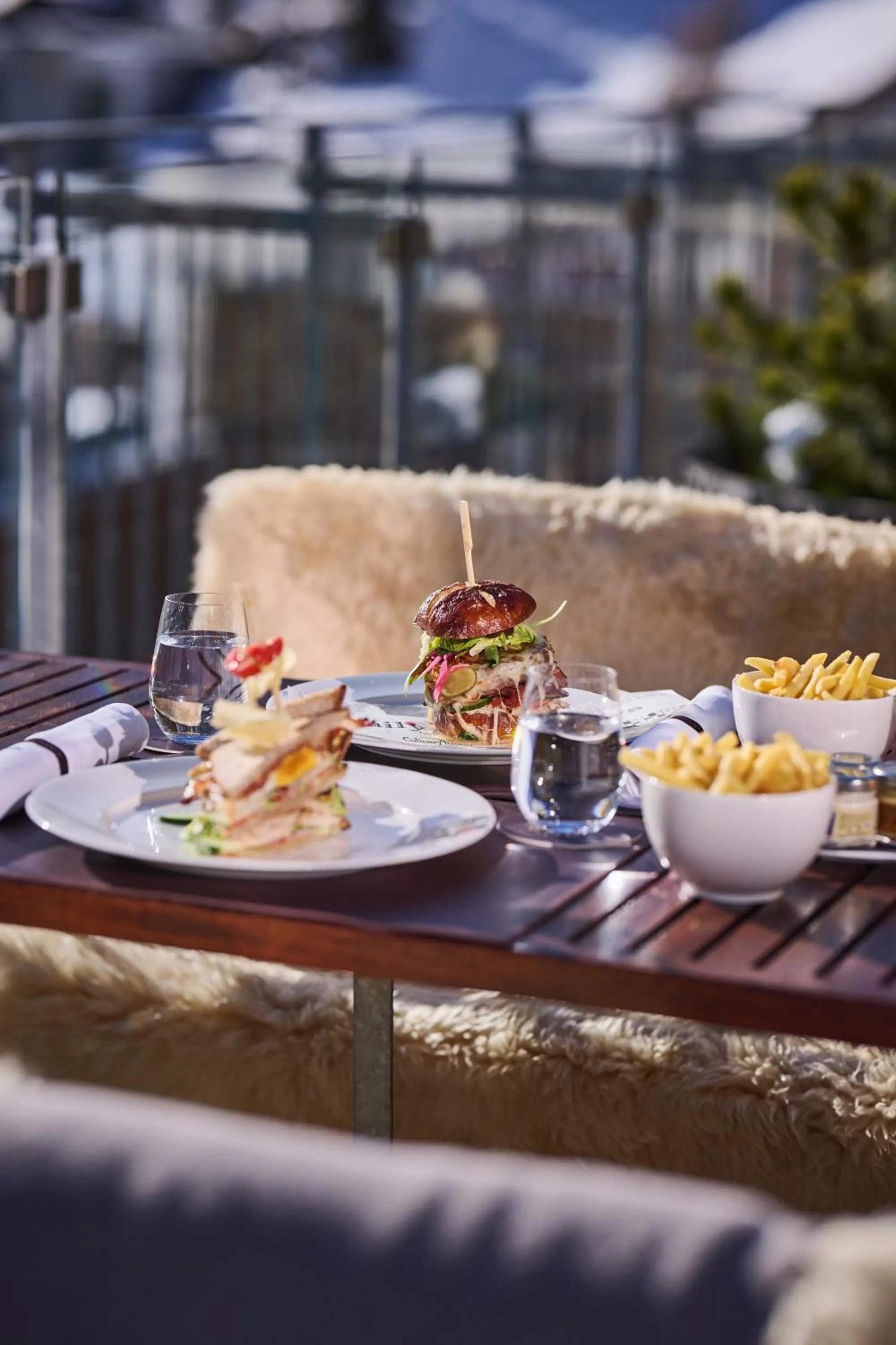 Restaurant/places to eat in The Omnia