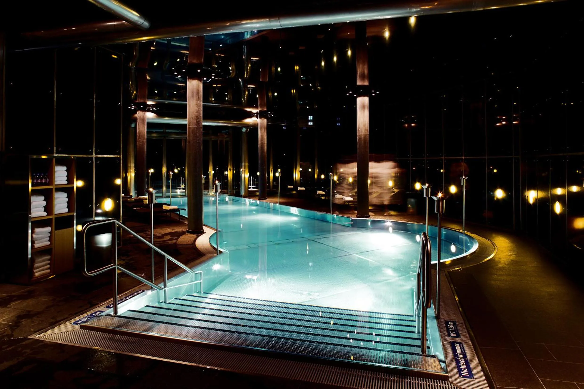 Swimming pool in The Omnia