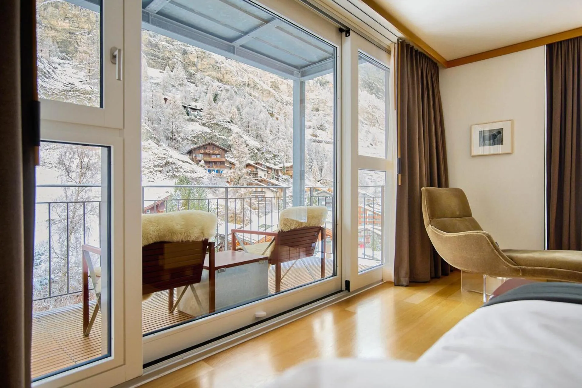 View (from property/room), Bed in The Omnia