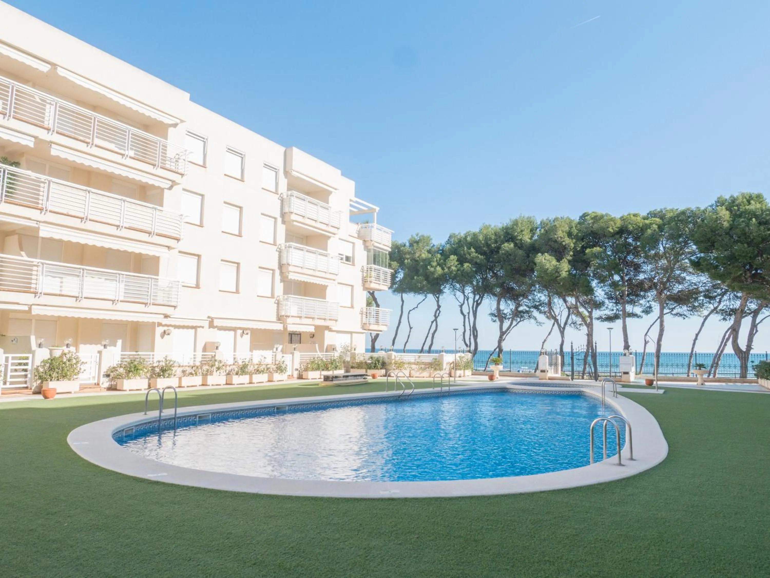 Apartamentos Marineu Cala Gonzalez