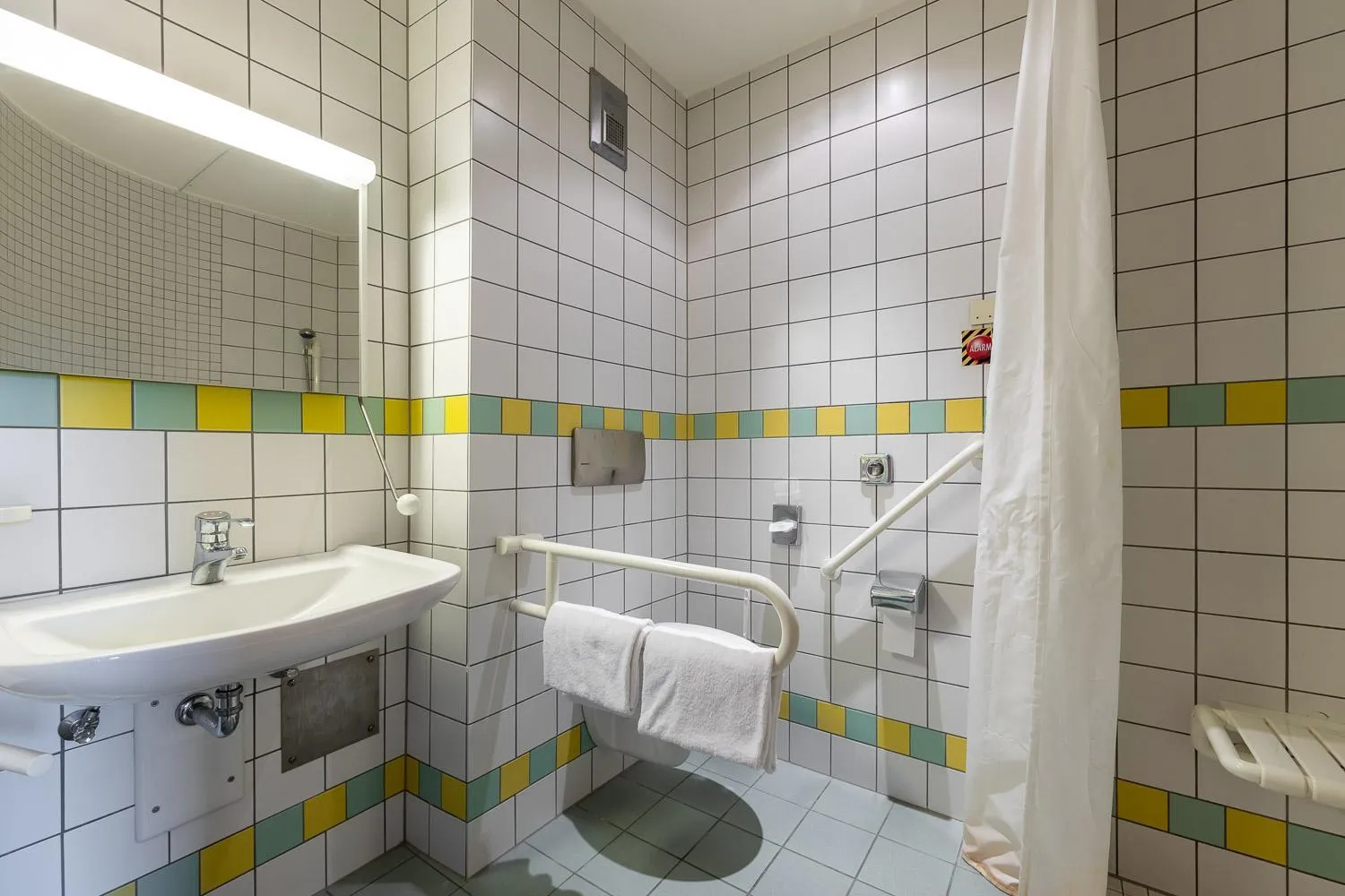 Shower in Hotel Holledau