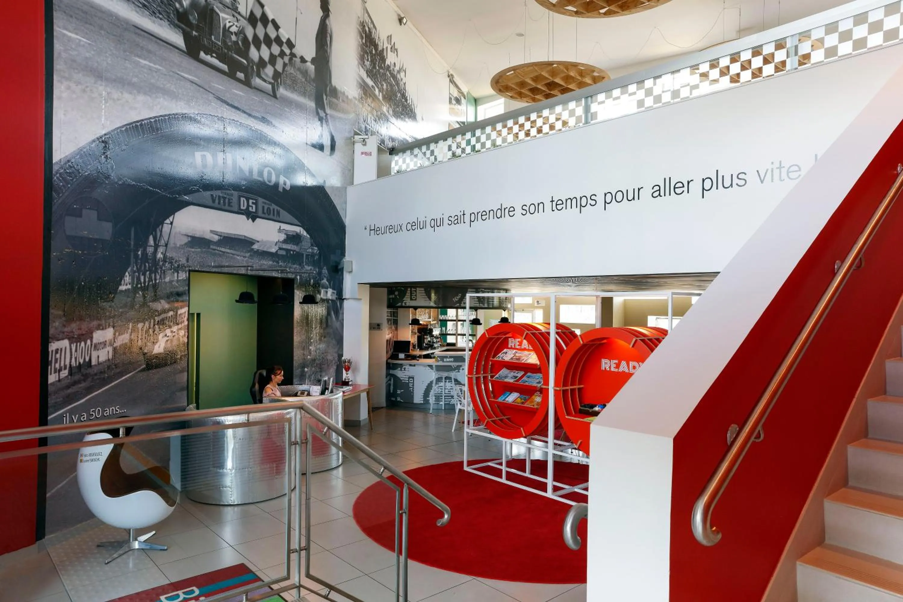 Lobby or reception in ibis Styles Le Mans Sud Mulsanne