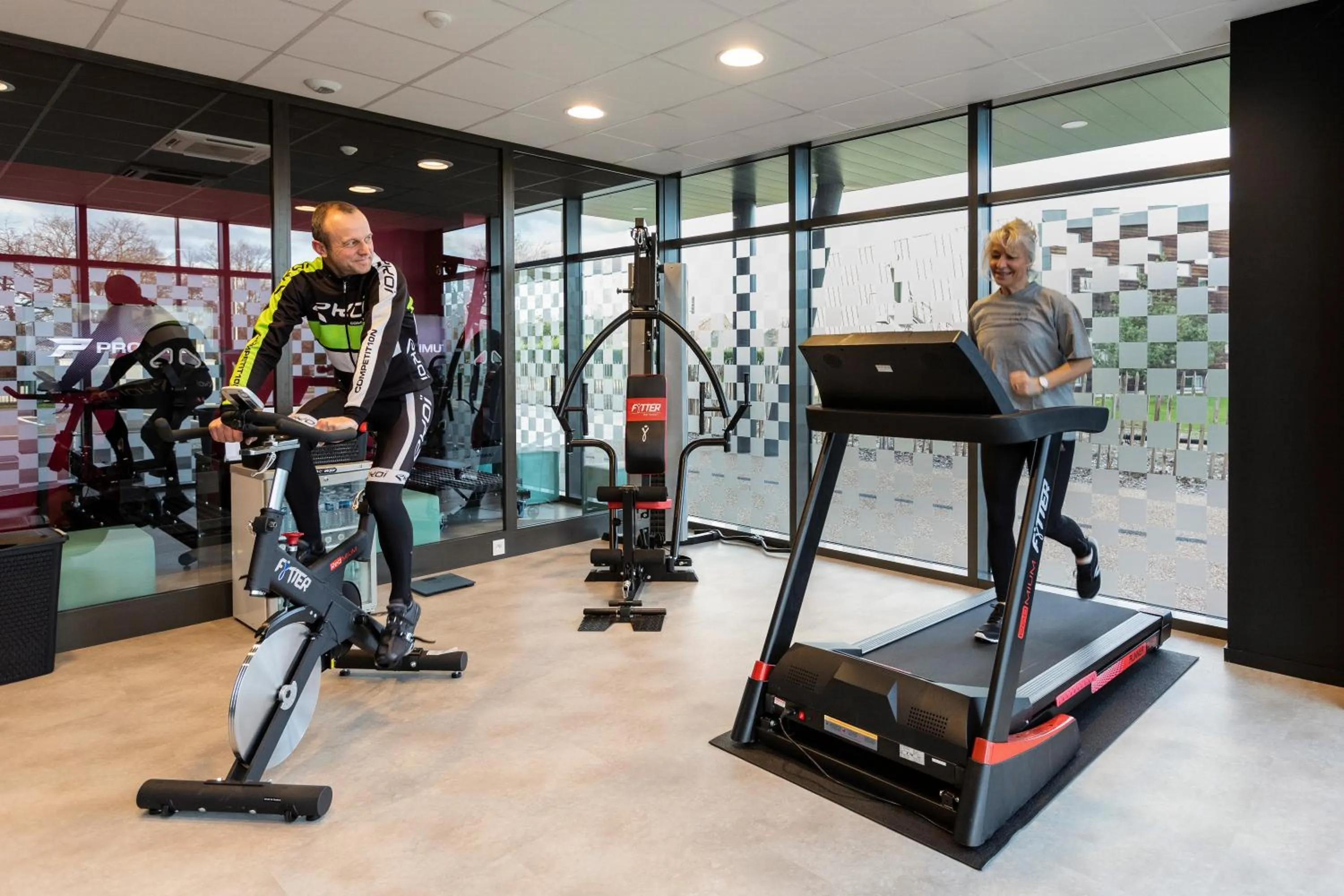 Fitness centre/facilities in ibis Styles Le Mans Sud Mulsanne