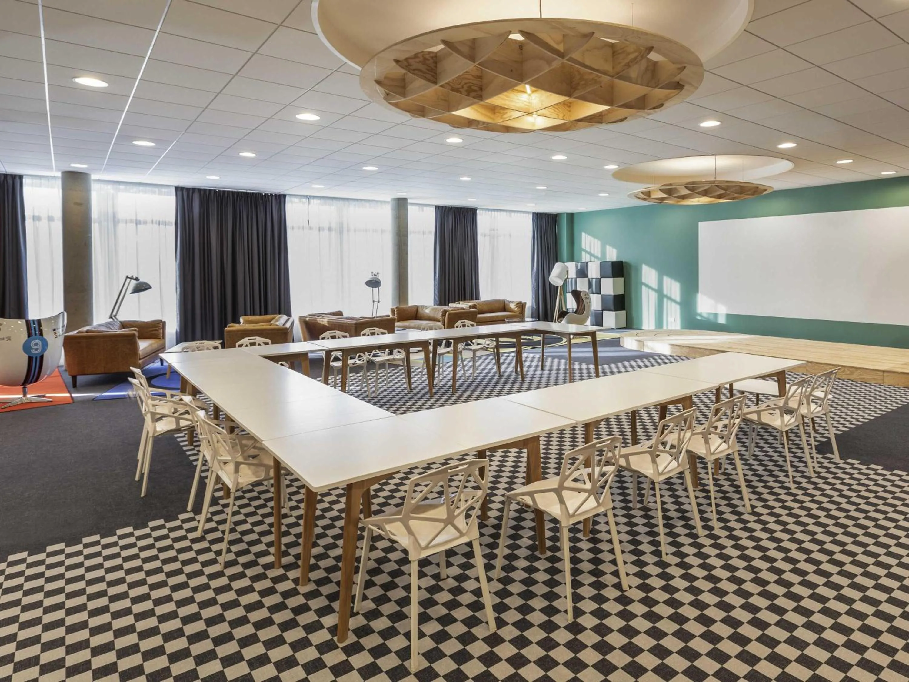 Meeting/conference room in ibis Styles Le Mans Sud Mulsanne