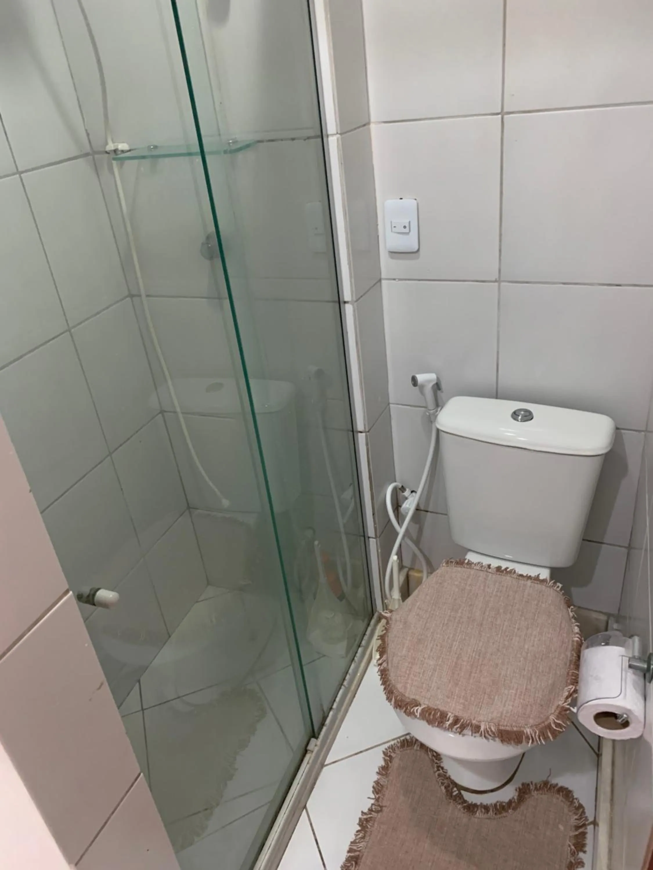 Apto em Condomínio Brisas do Amor