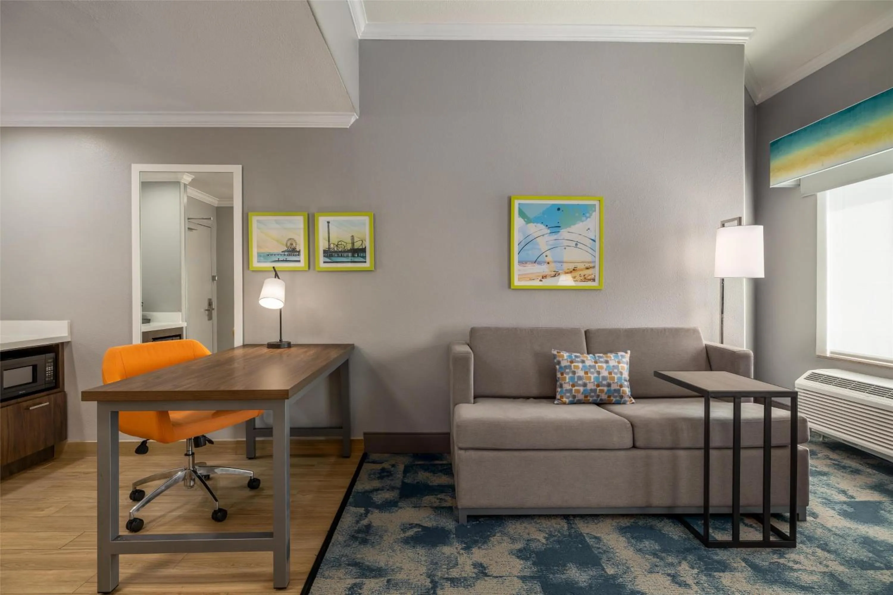 Bedroom in Hampton Inn & Suites Galveston