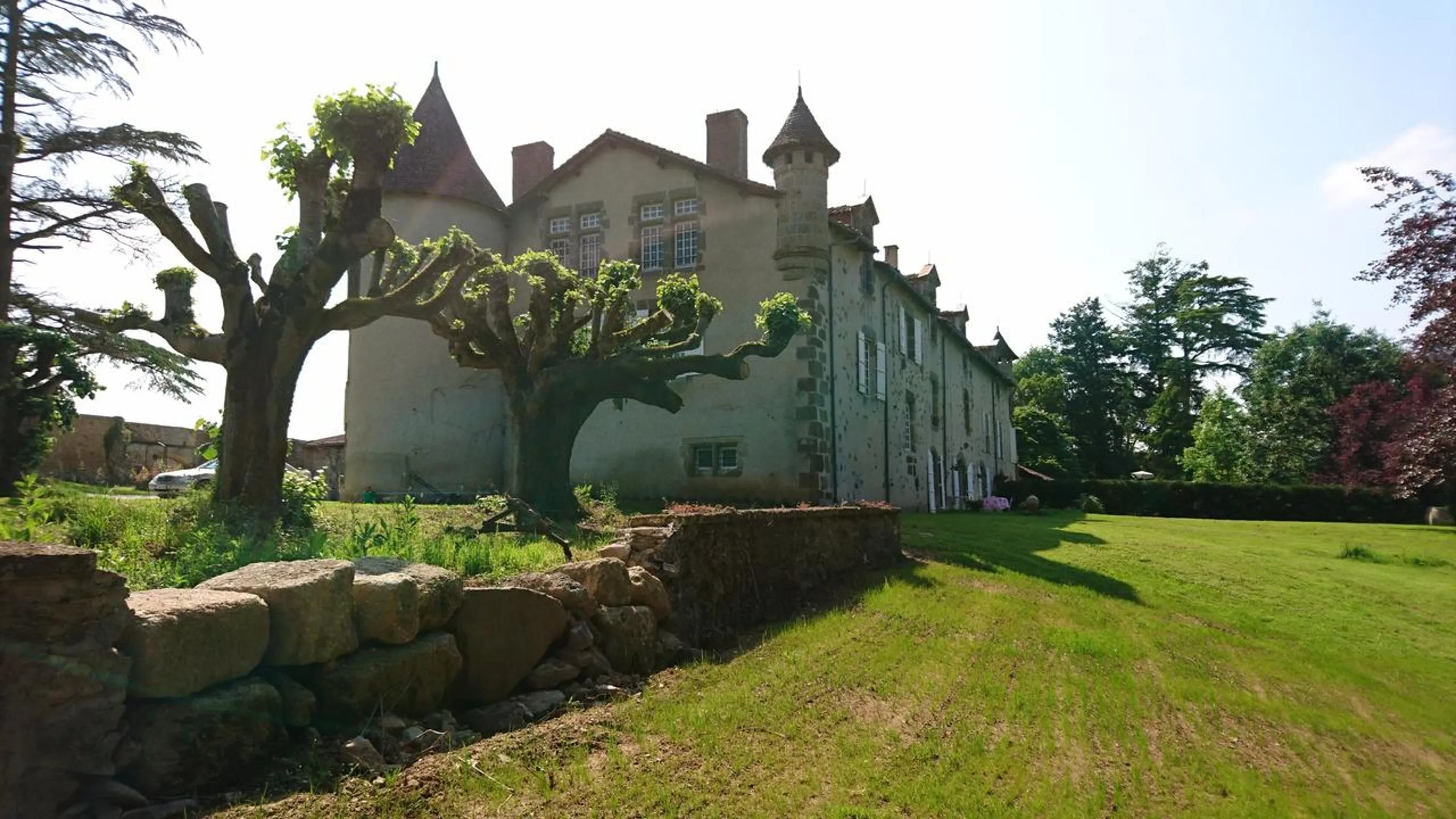 Day in Pierre Deluen Domaine de la Grange de Quaire