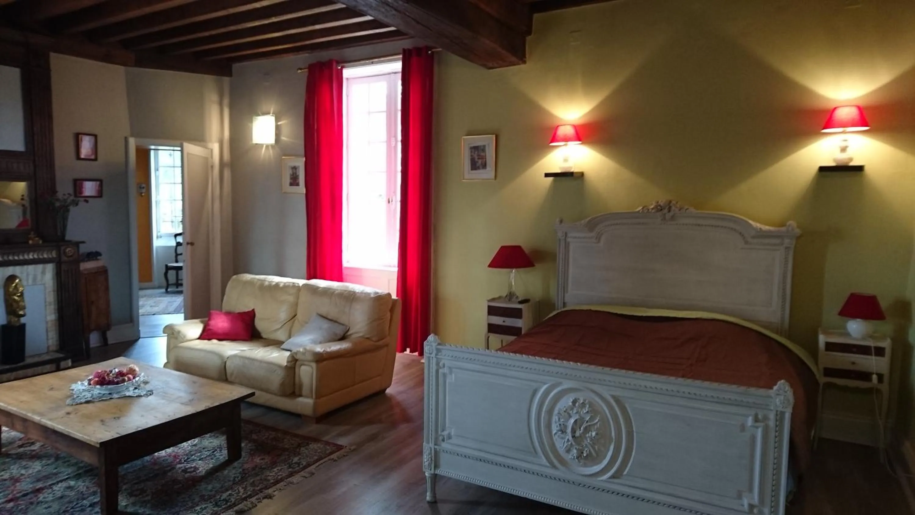 Photo of the whole room, Bed in Pierre Deluen Domaine de la Grange de Quaire