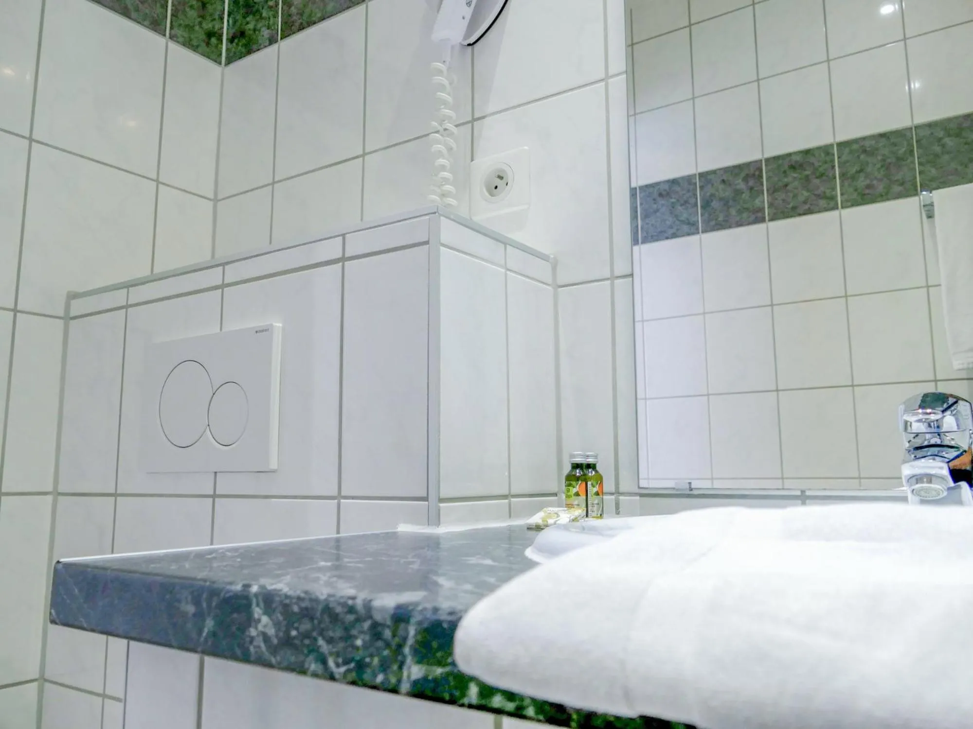 Hotel Berlioz EuroAirport Basel - Mulhouse - Freiburg