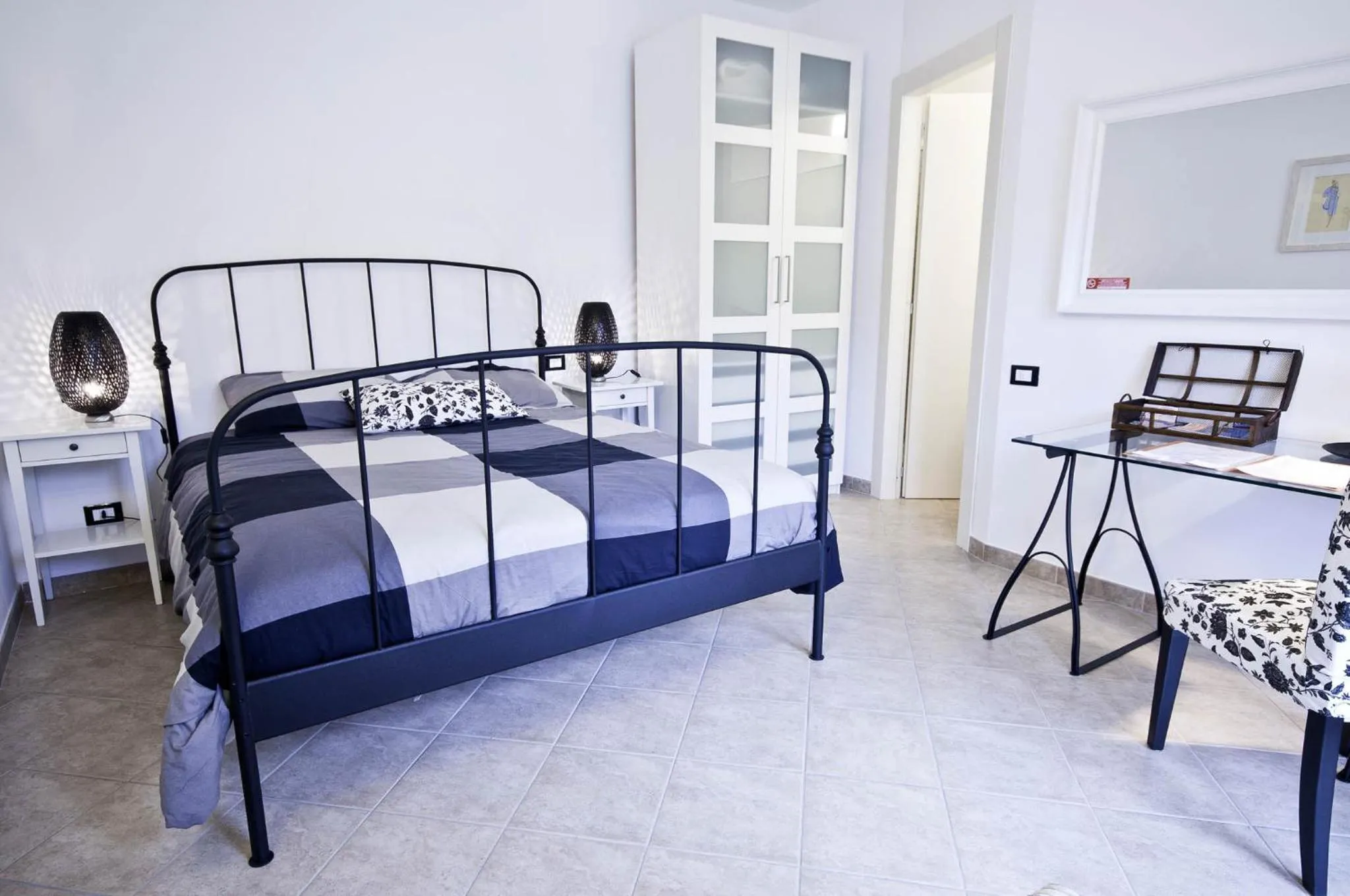 Photo of the whole room, Bed in Pian di luna