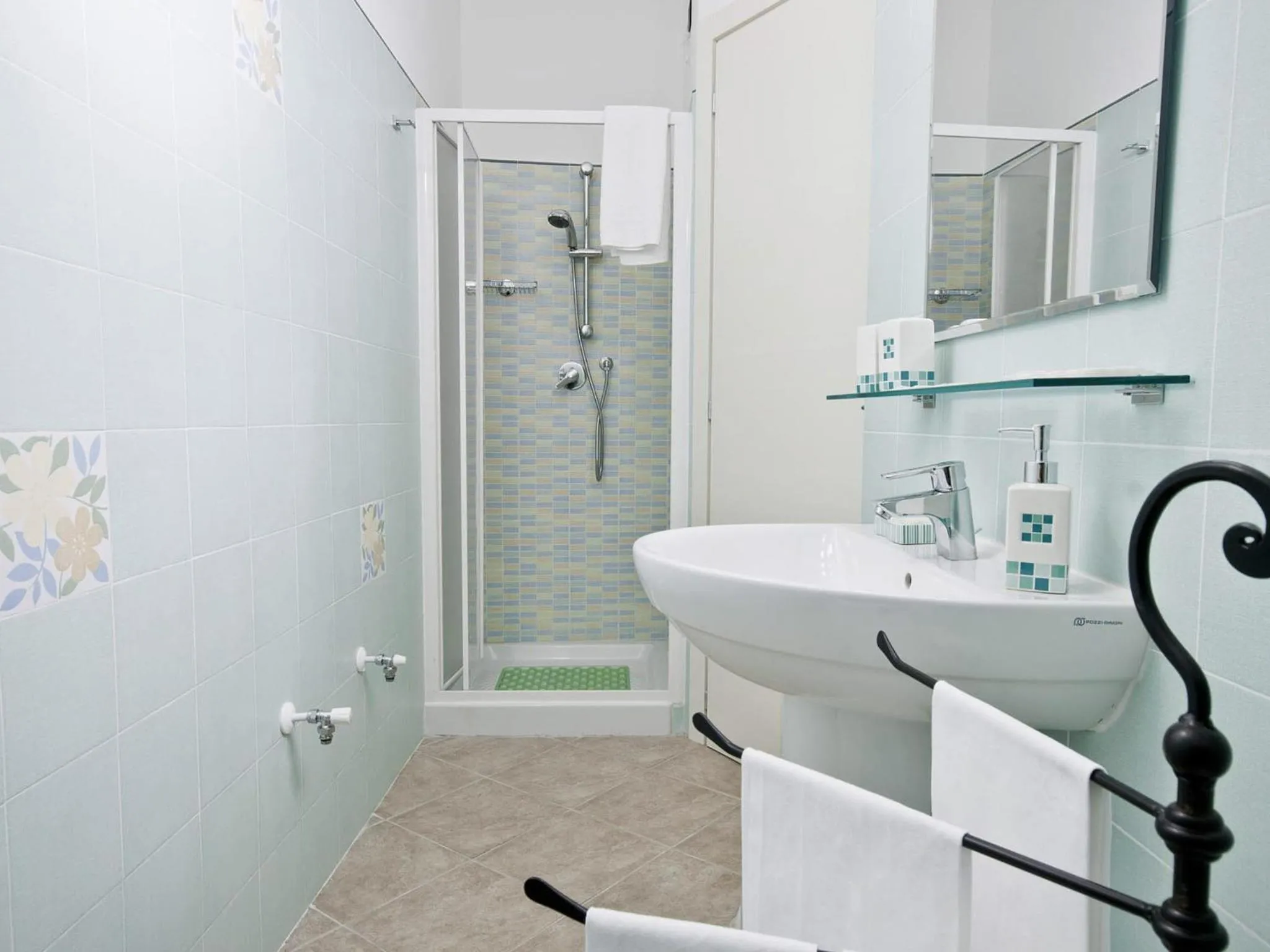 Bathroom in Pian di luna
