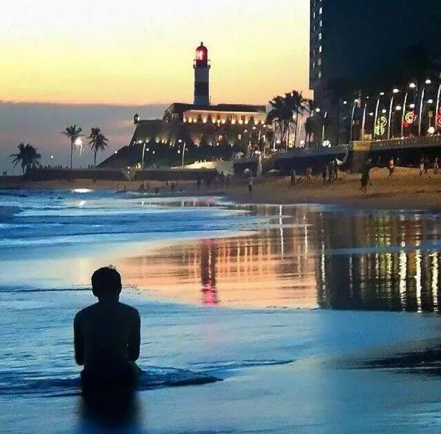 Restaurant/places to eat in Apart Flat Farol da Barra