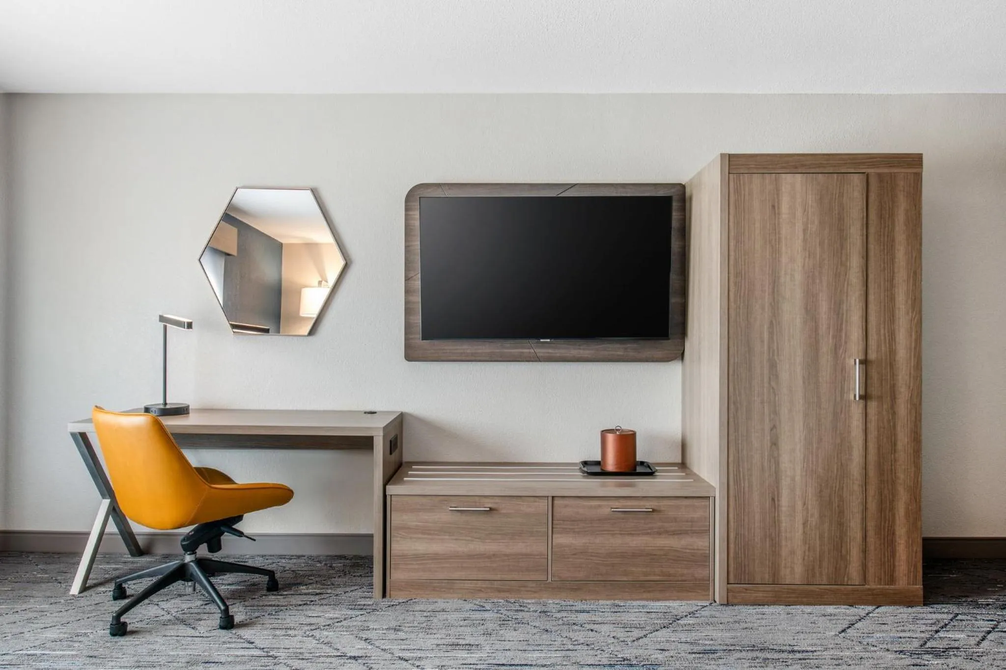 Photo of the whole room in Holiday Inn Express San Diego - Sorrento Valley by IHG