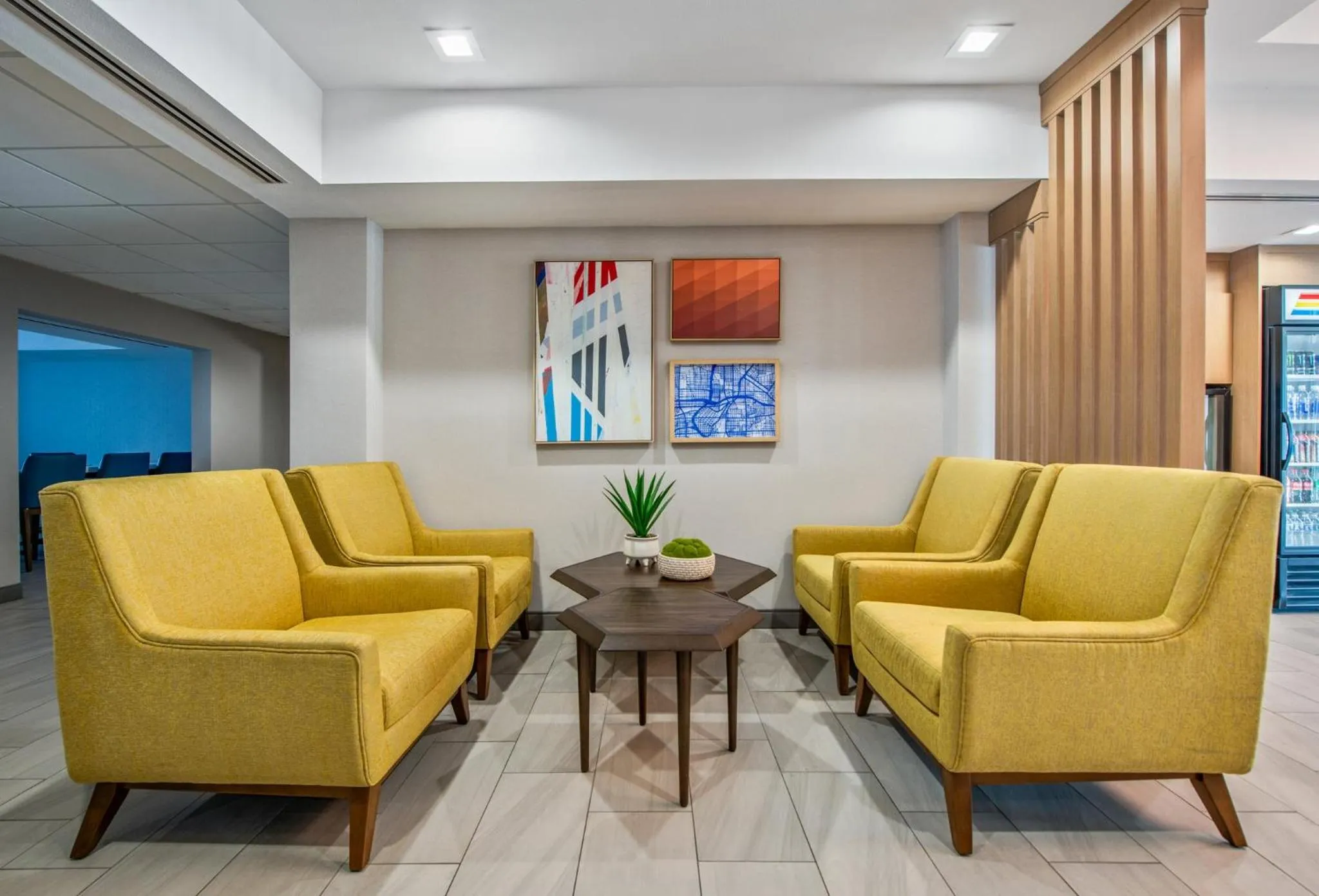 Property building in Holiday Inn Express San Diego - Sorrento Valley by IHG