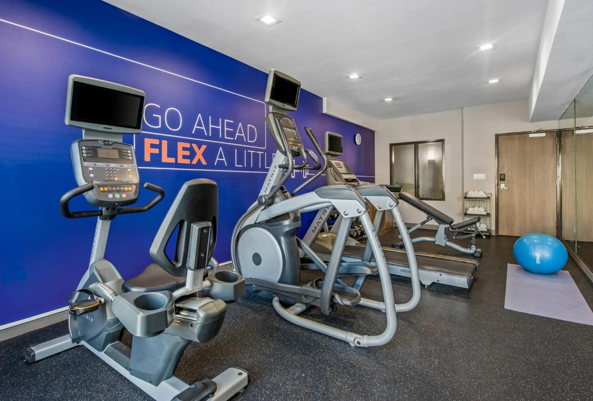 Fitness centre/facilities in Holiday Inn Express San Diego - Sorrento Valley by IHG