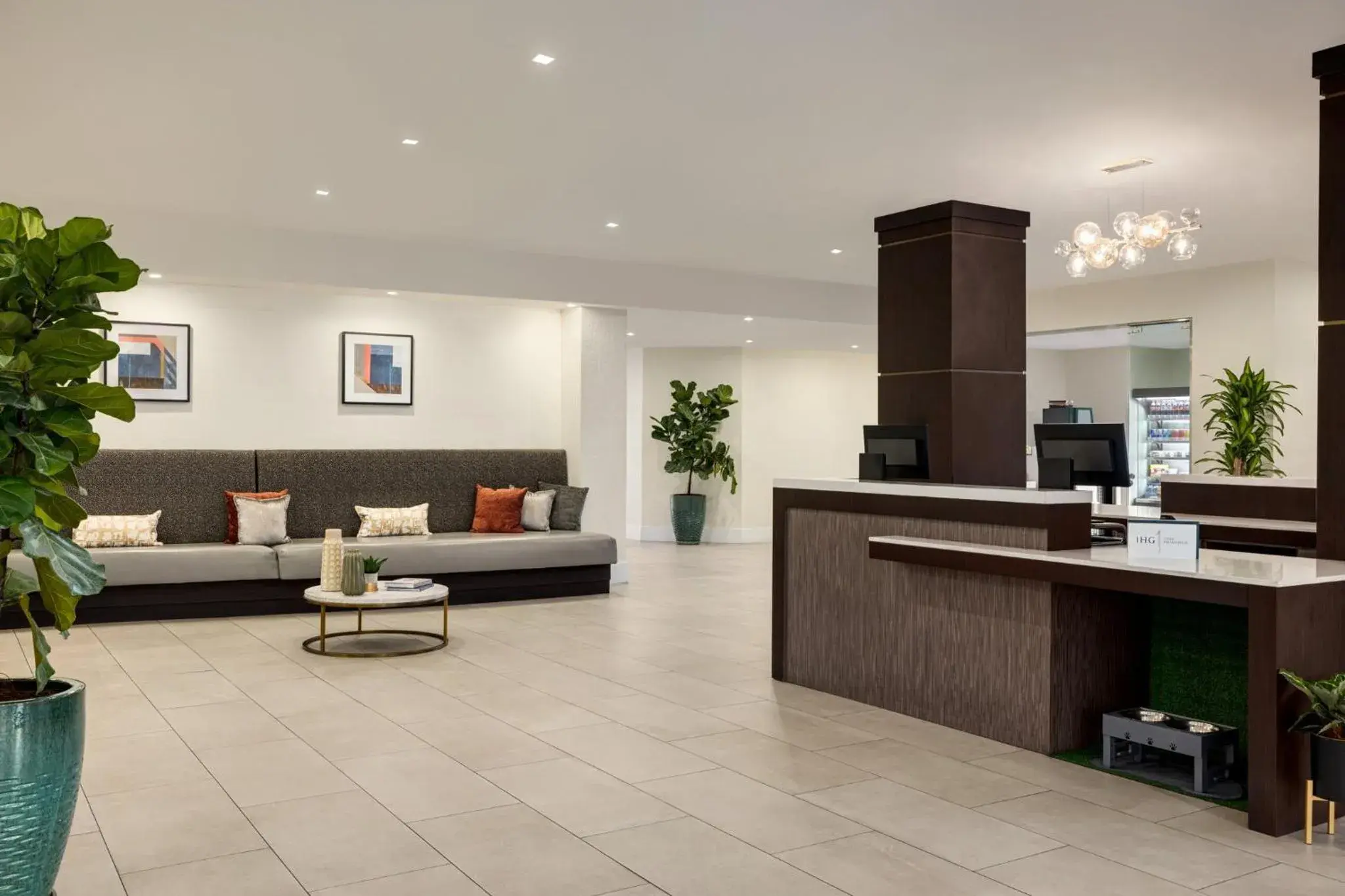 Property building in Crowne Plaza Orlando - Lake Buena Vista by IHG Property building in Crowne Plaza Orlando - Lake Buena Vista by IHG